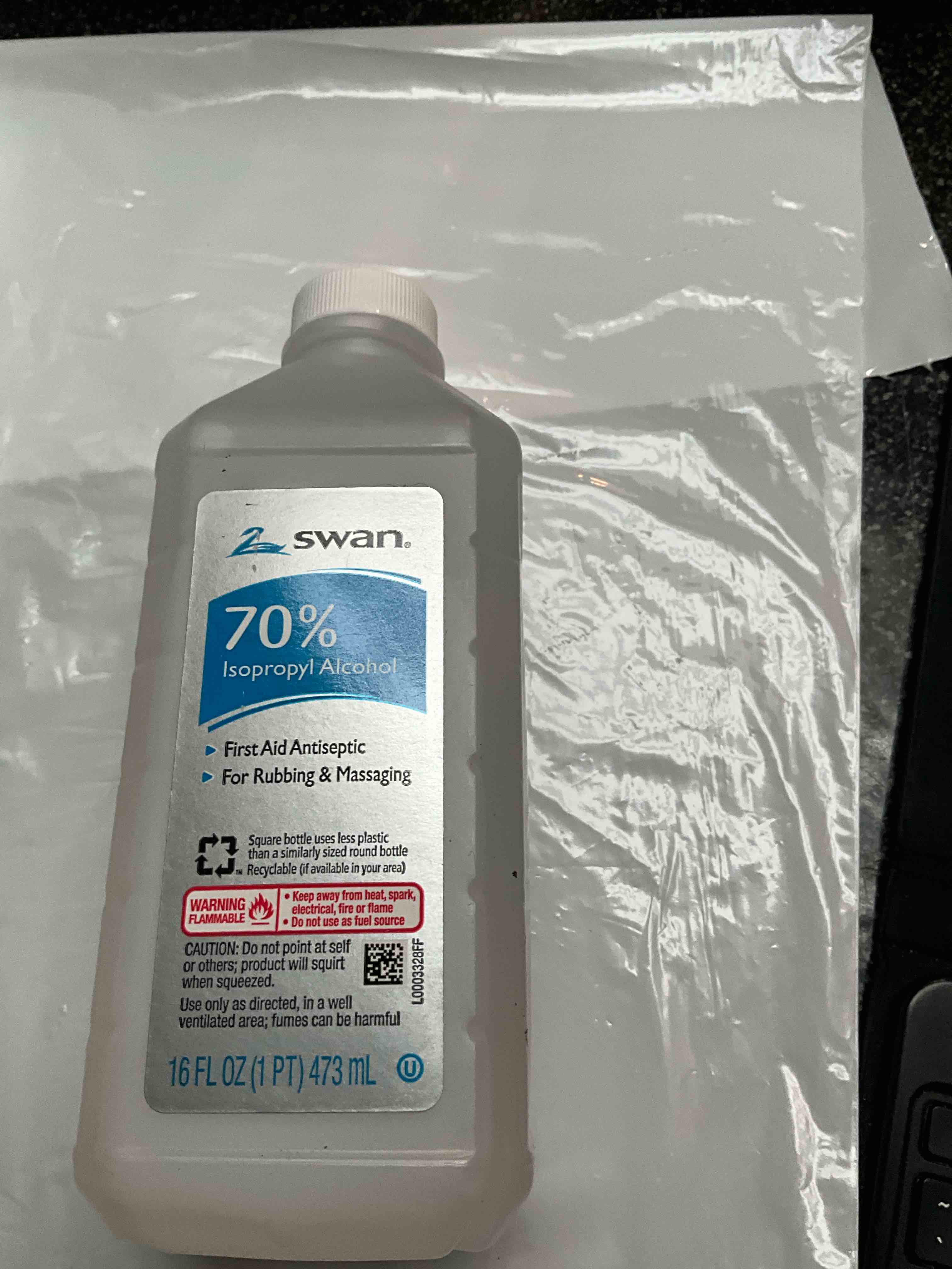 Swan - 70% Isopropyl Alcohol - 16 oz 