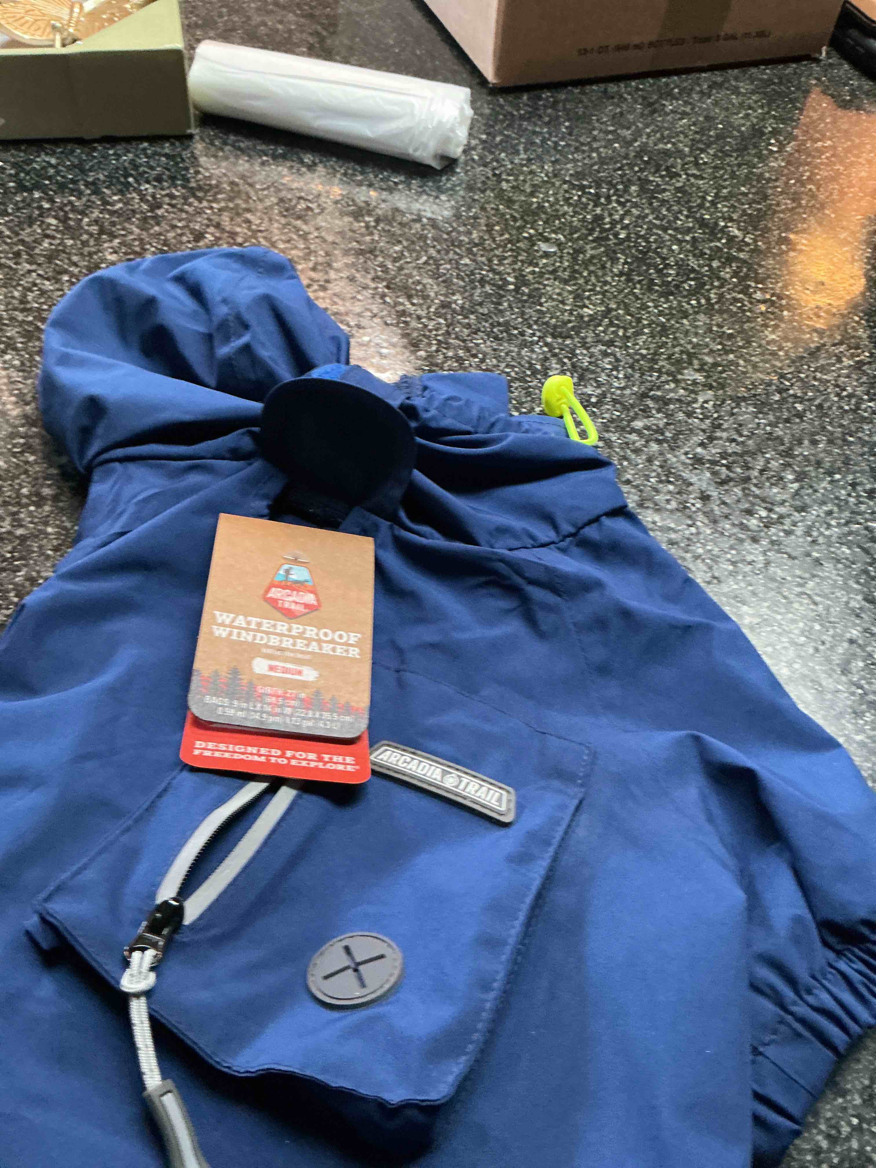 Arcadia Trail Waterproof Windbreaker Size M