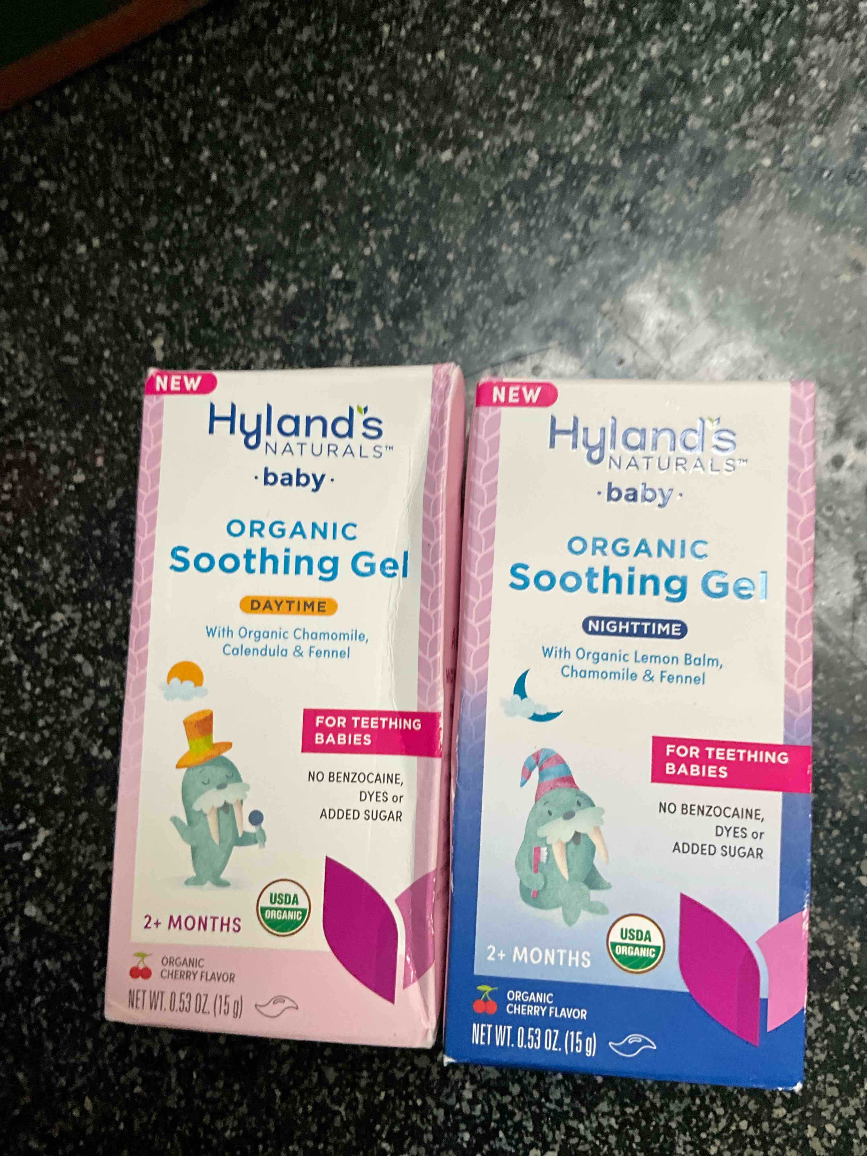 Hyland’s Naturals Baby - Organic Soothing Gel - Daytime/Nighttime - for teething babies - .53 oz 