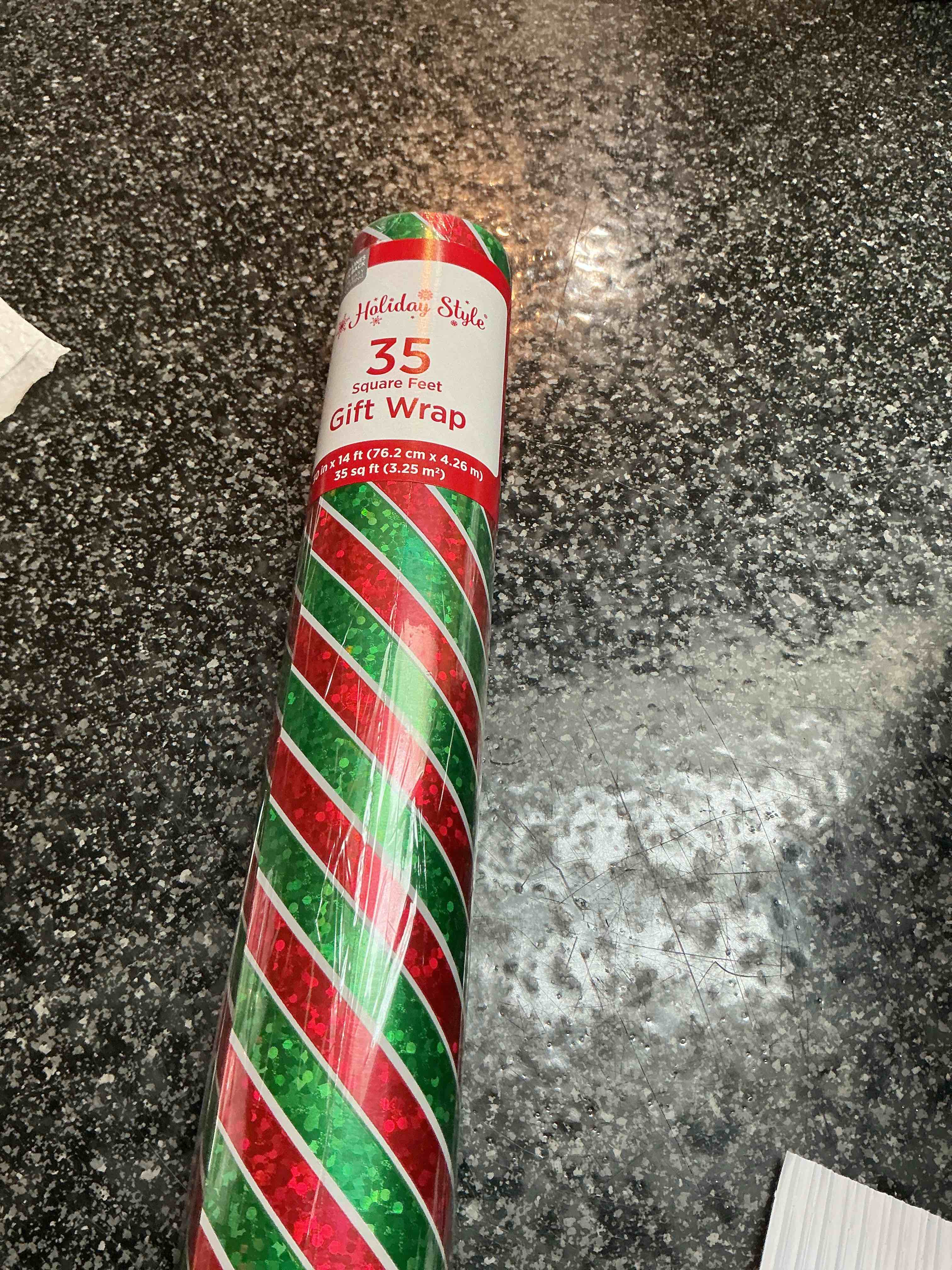 Holiday Style Gift Wrap 35 Sq. Ft. 30 “ X 14 Ft.