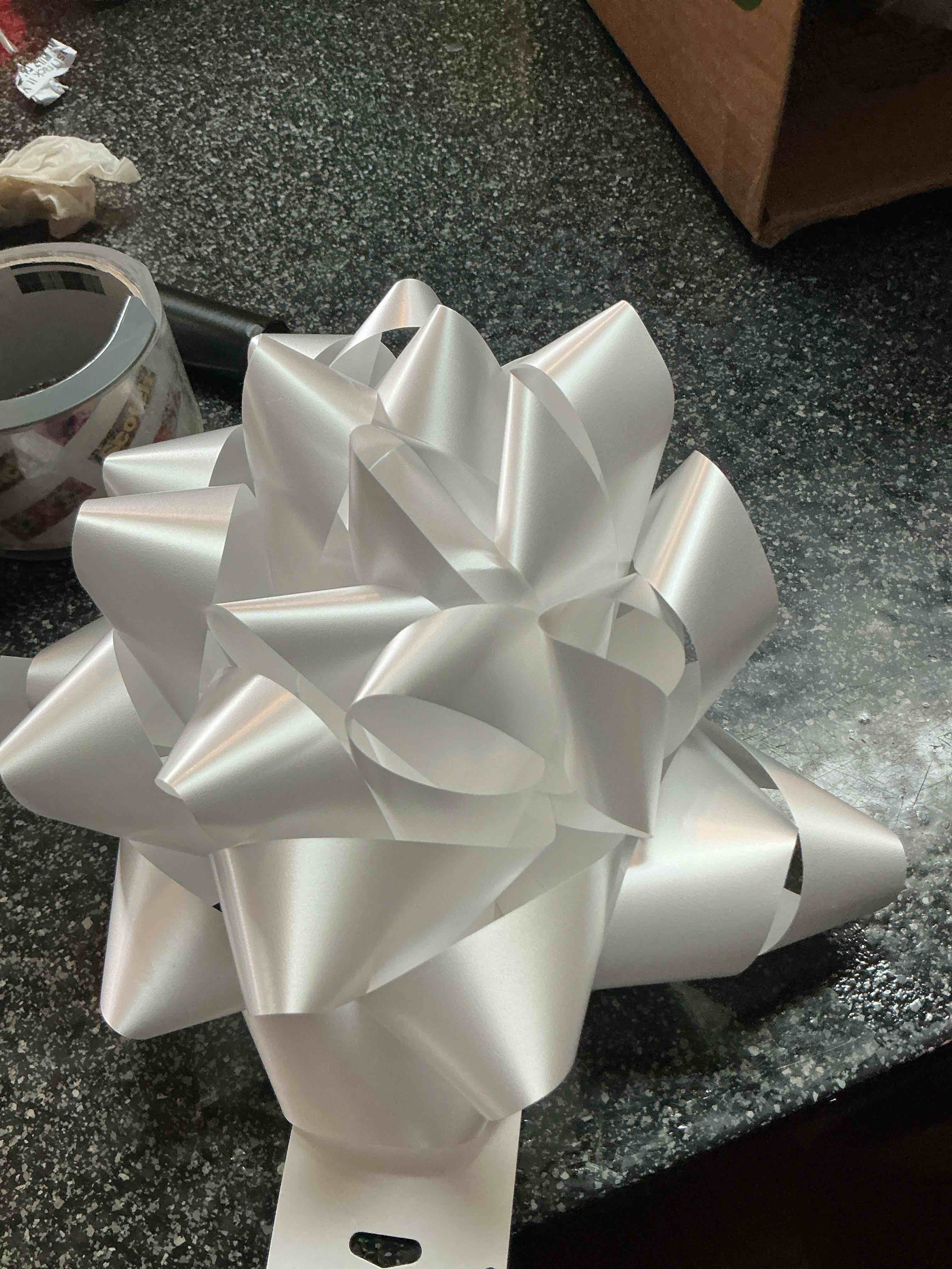 Lot / Holiday All Sizes Of Bows