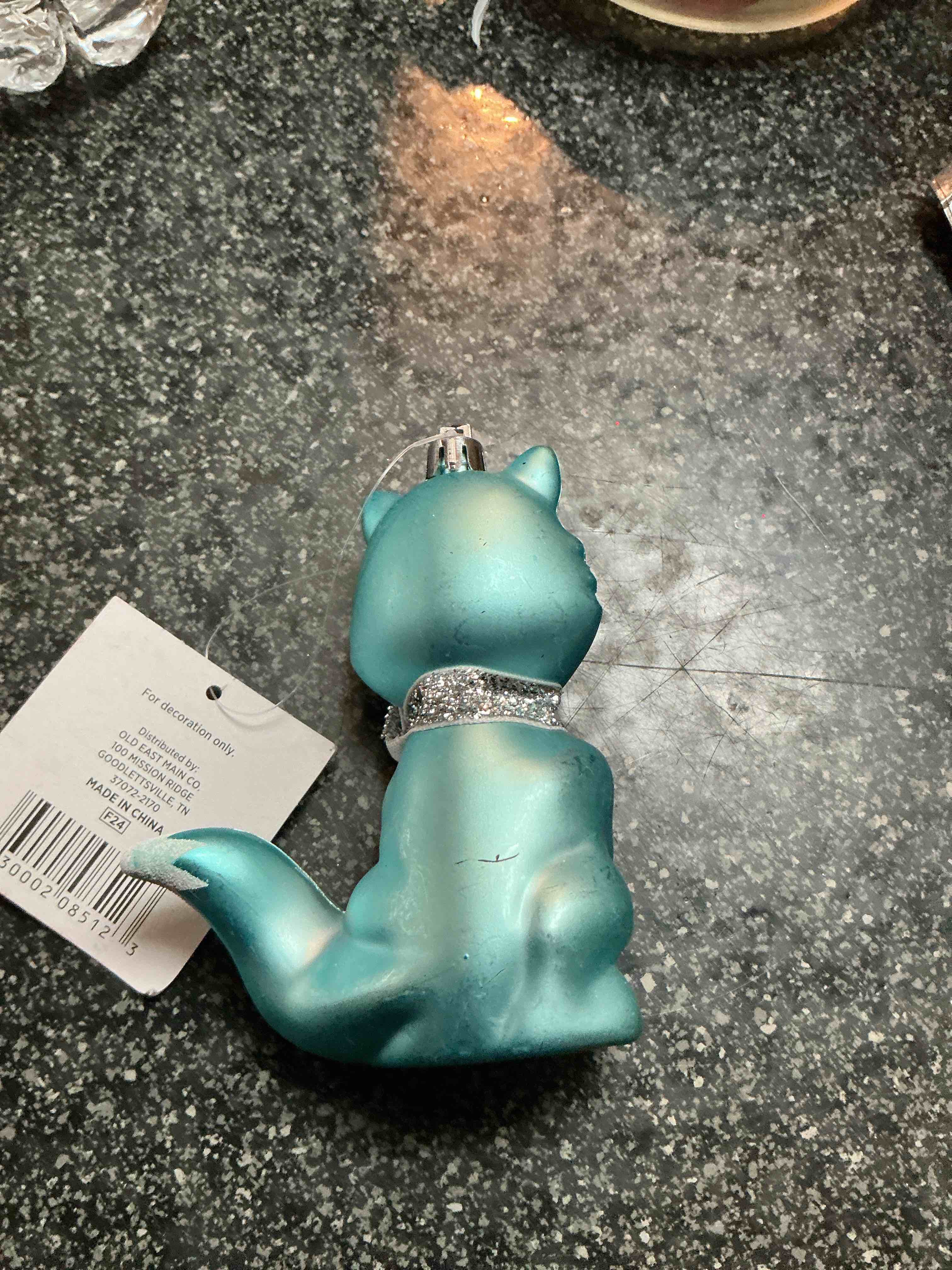 Holiday Style Christmas Ornaments 