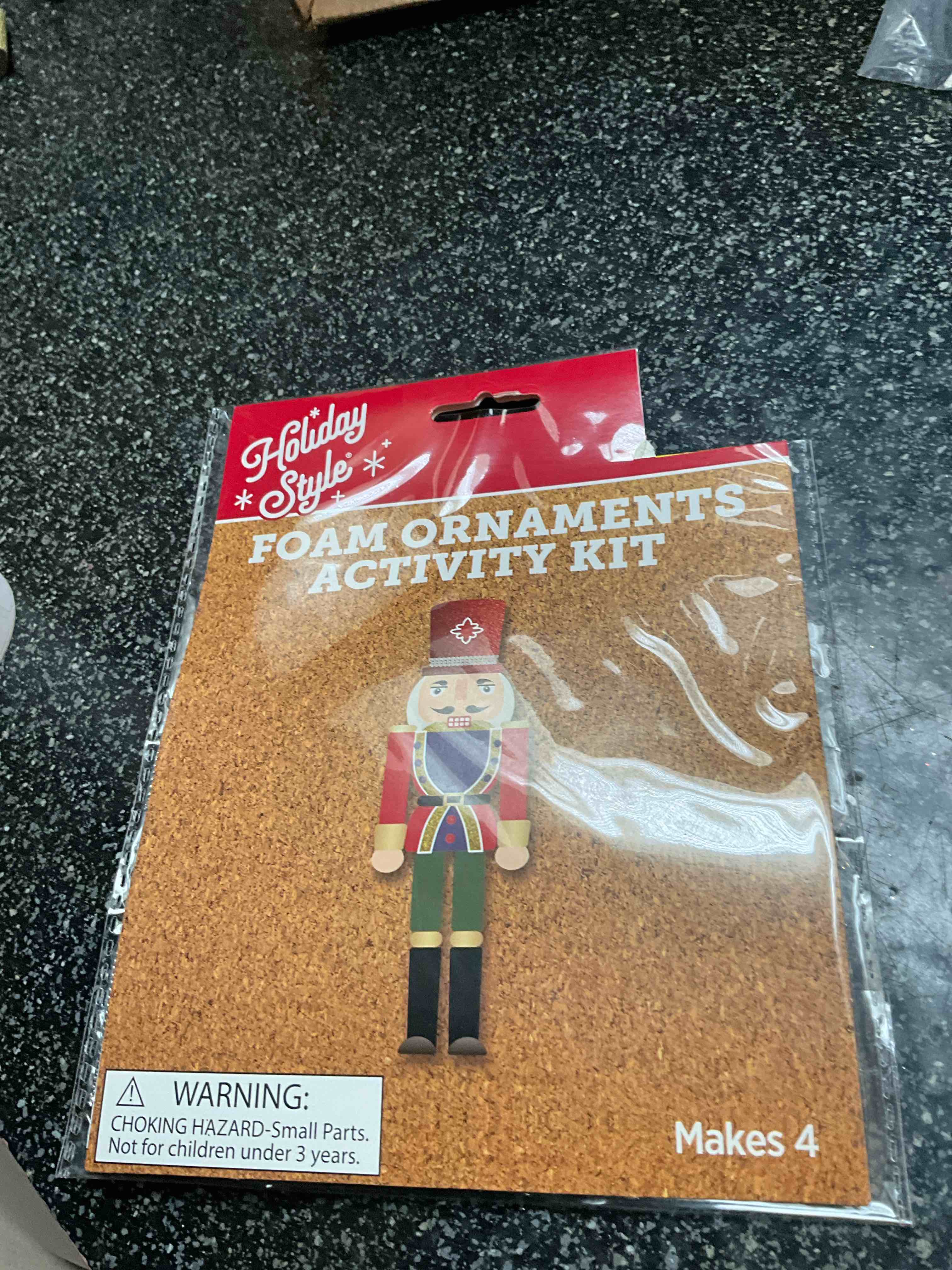 Holiday Style - Foam Ornaments Activity Kit