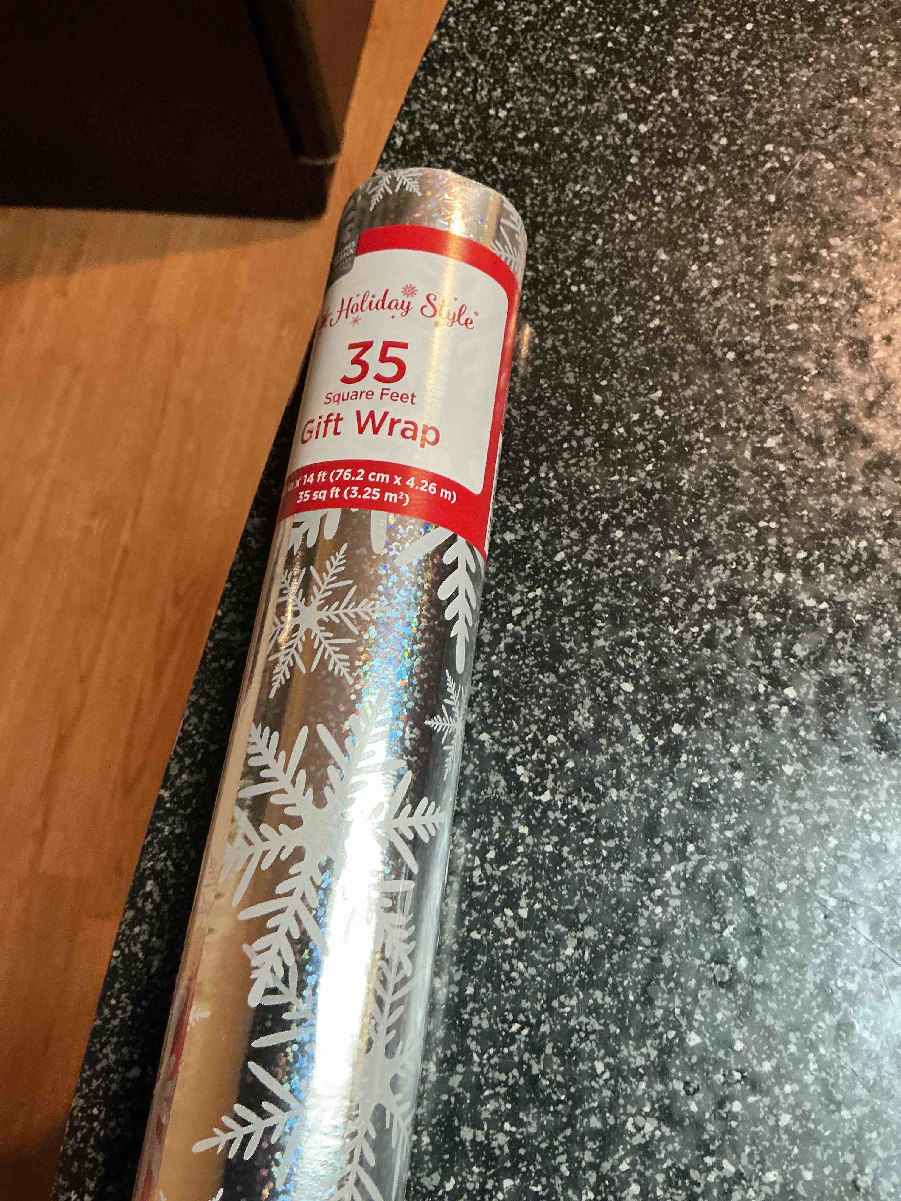 Holiday Style 35 Square Ft. Gift Wrap