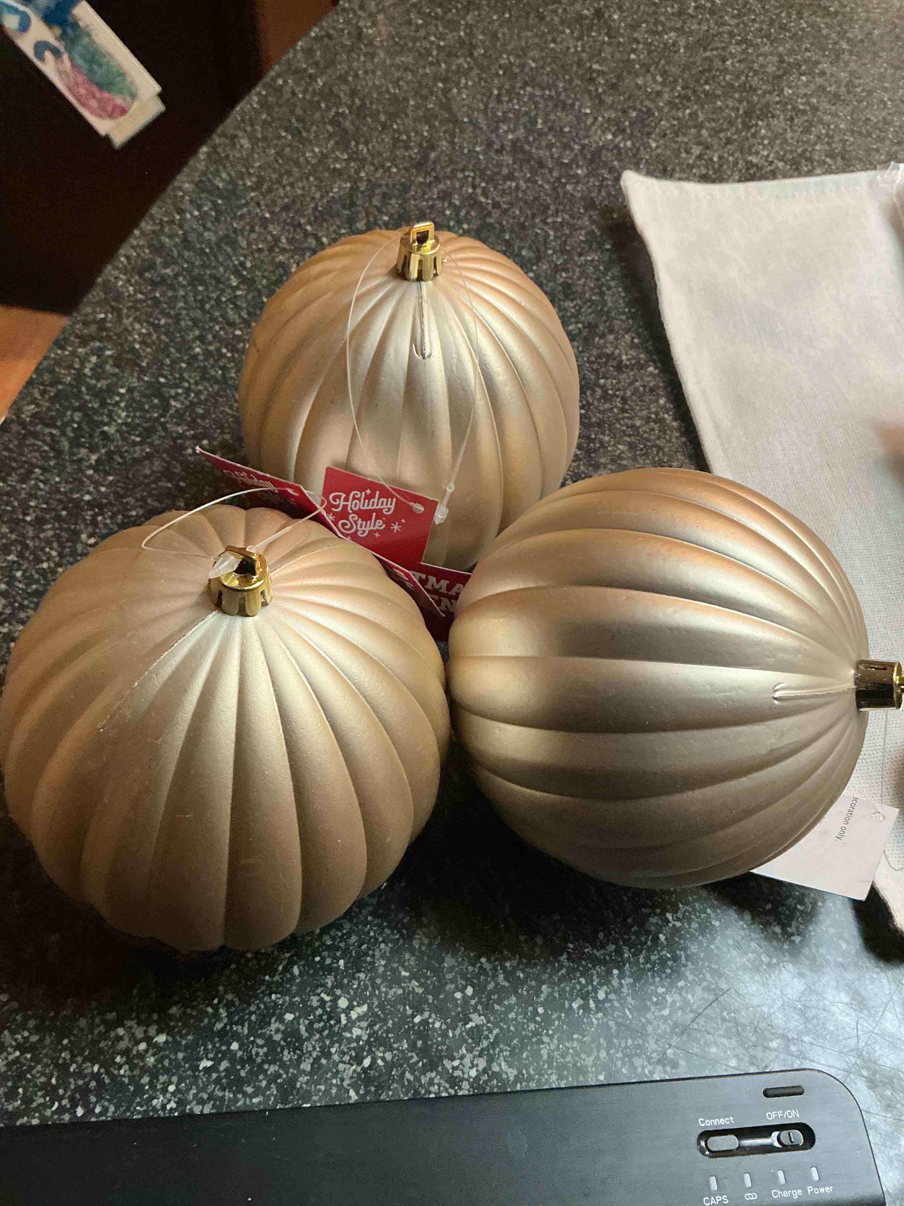 Holiday Style Christmas Ornament Size Large 