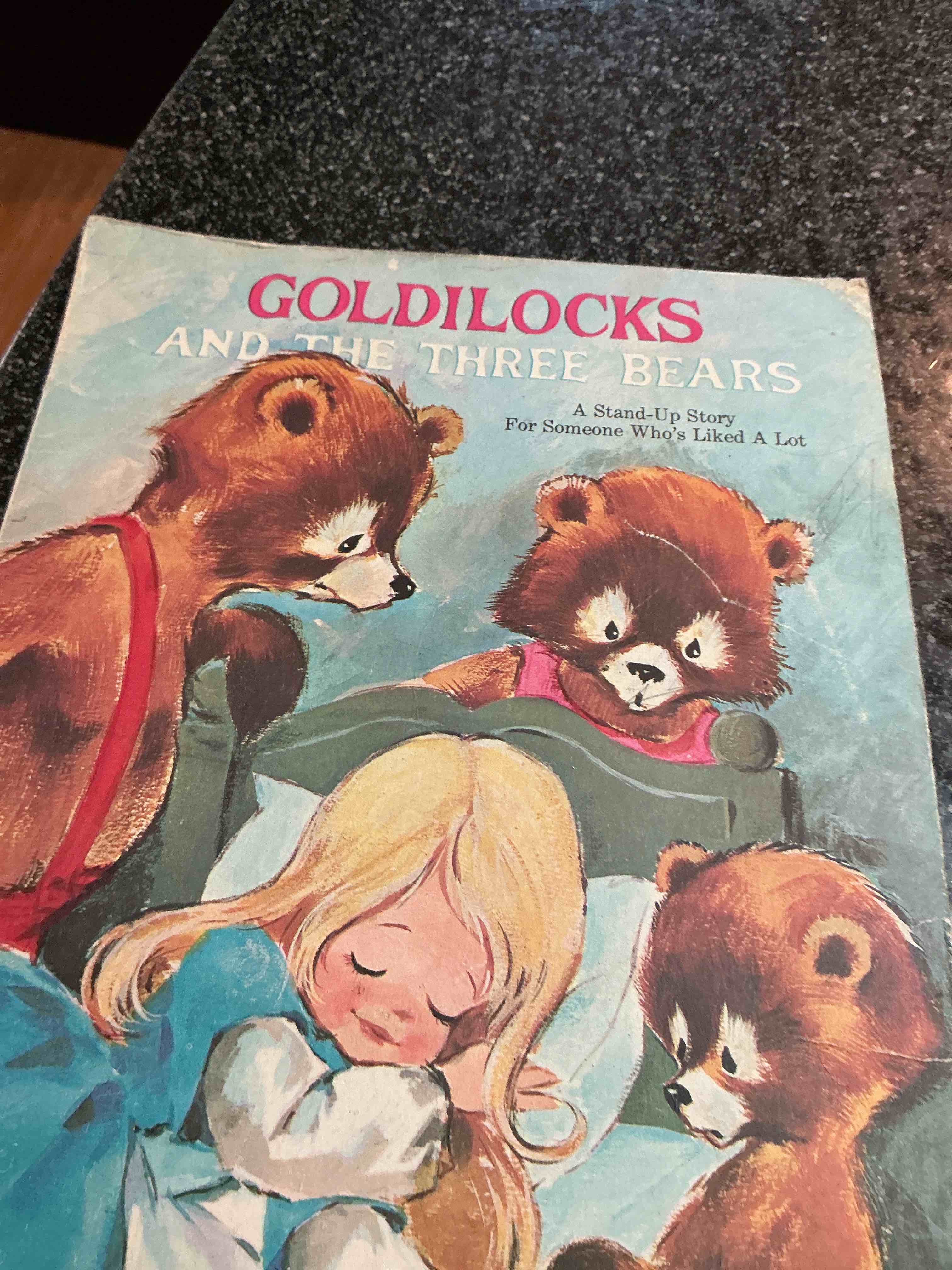 Goldilocks & The Three Bears Retro 