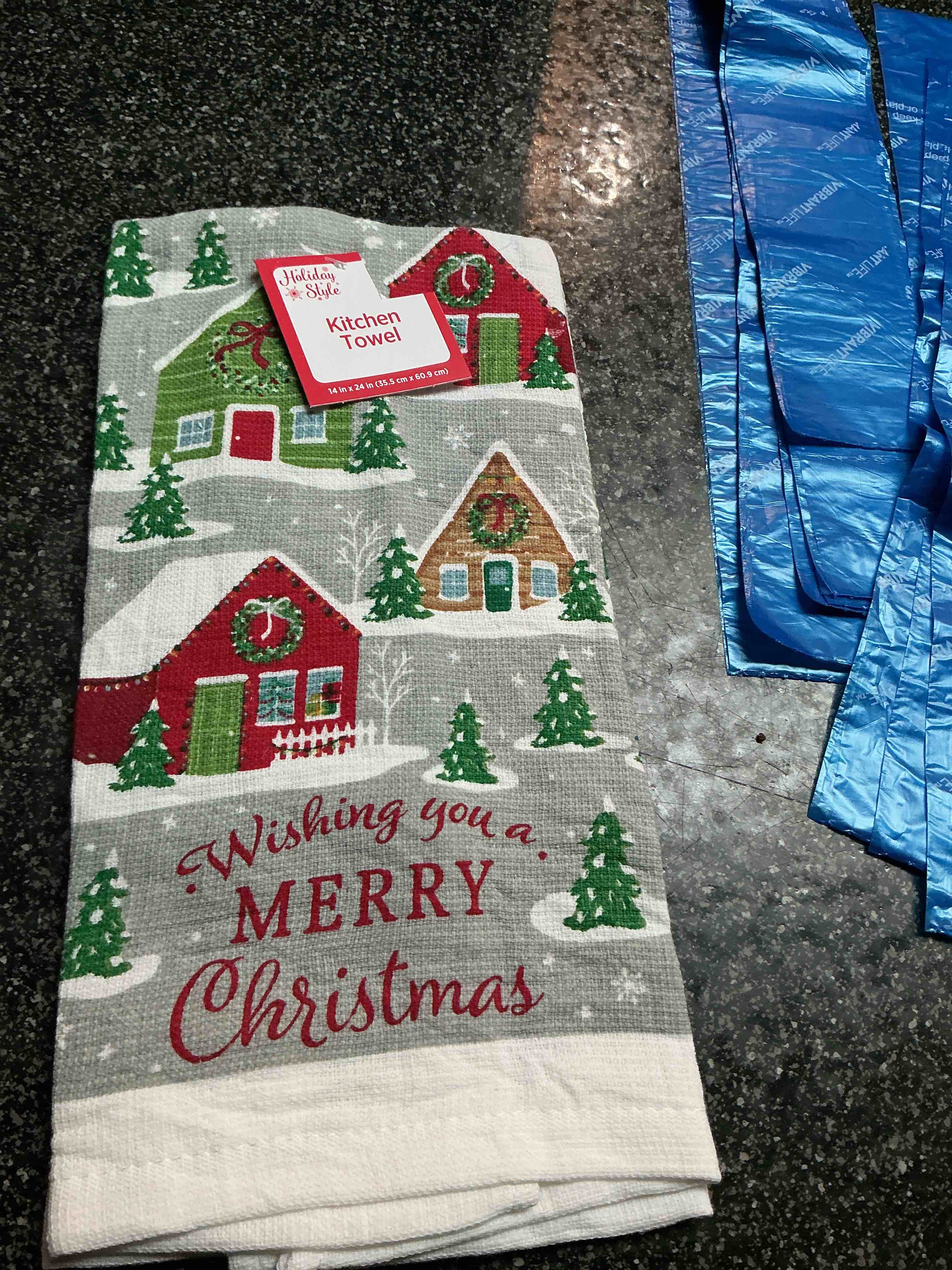 Holiday Style Kitchen Towel 