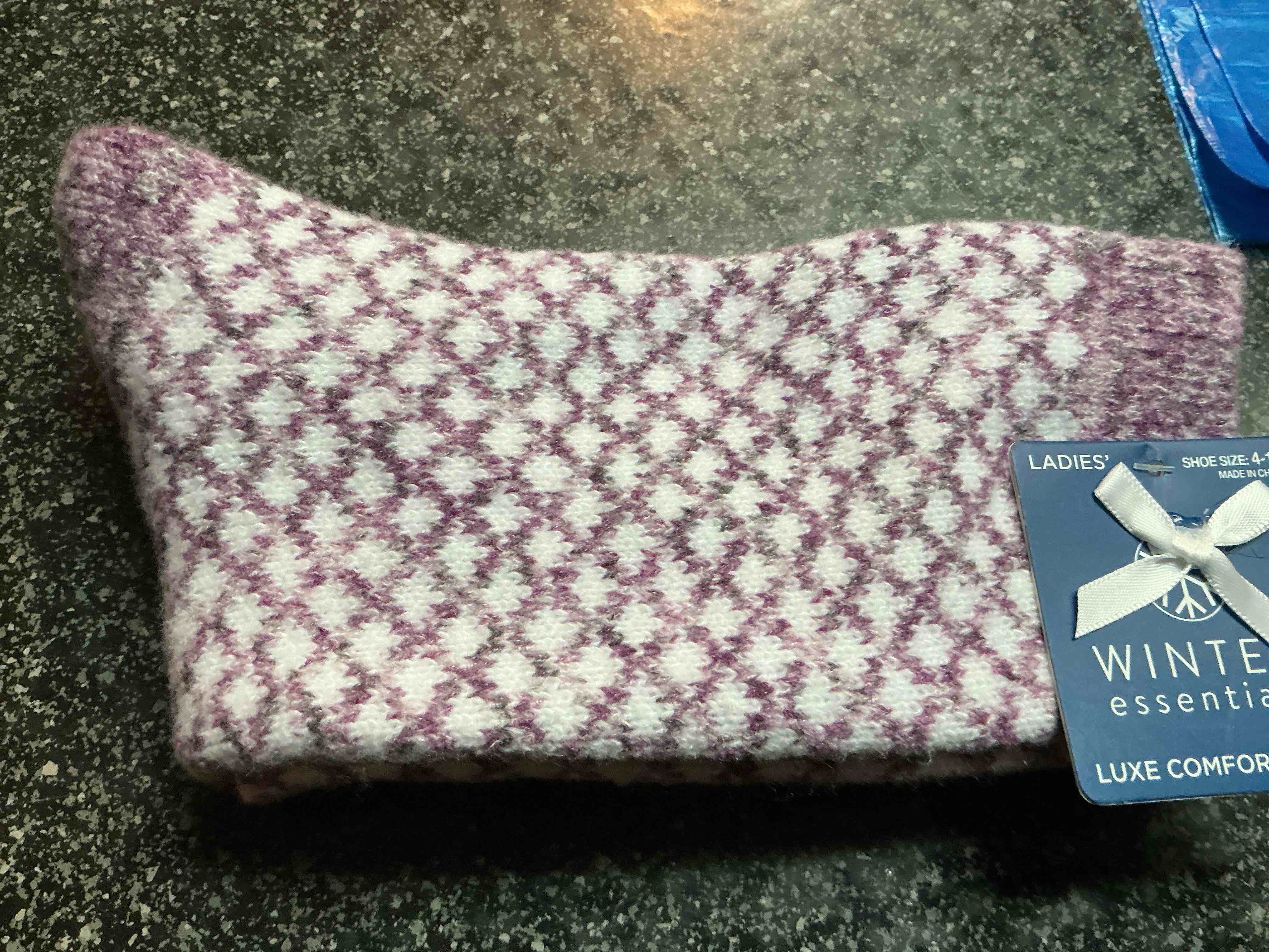 Winter  Essentials Luxe Comfort Crew Socks