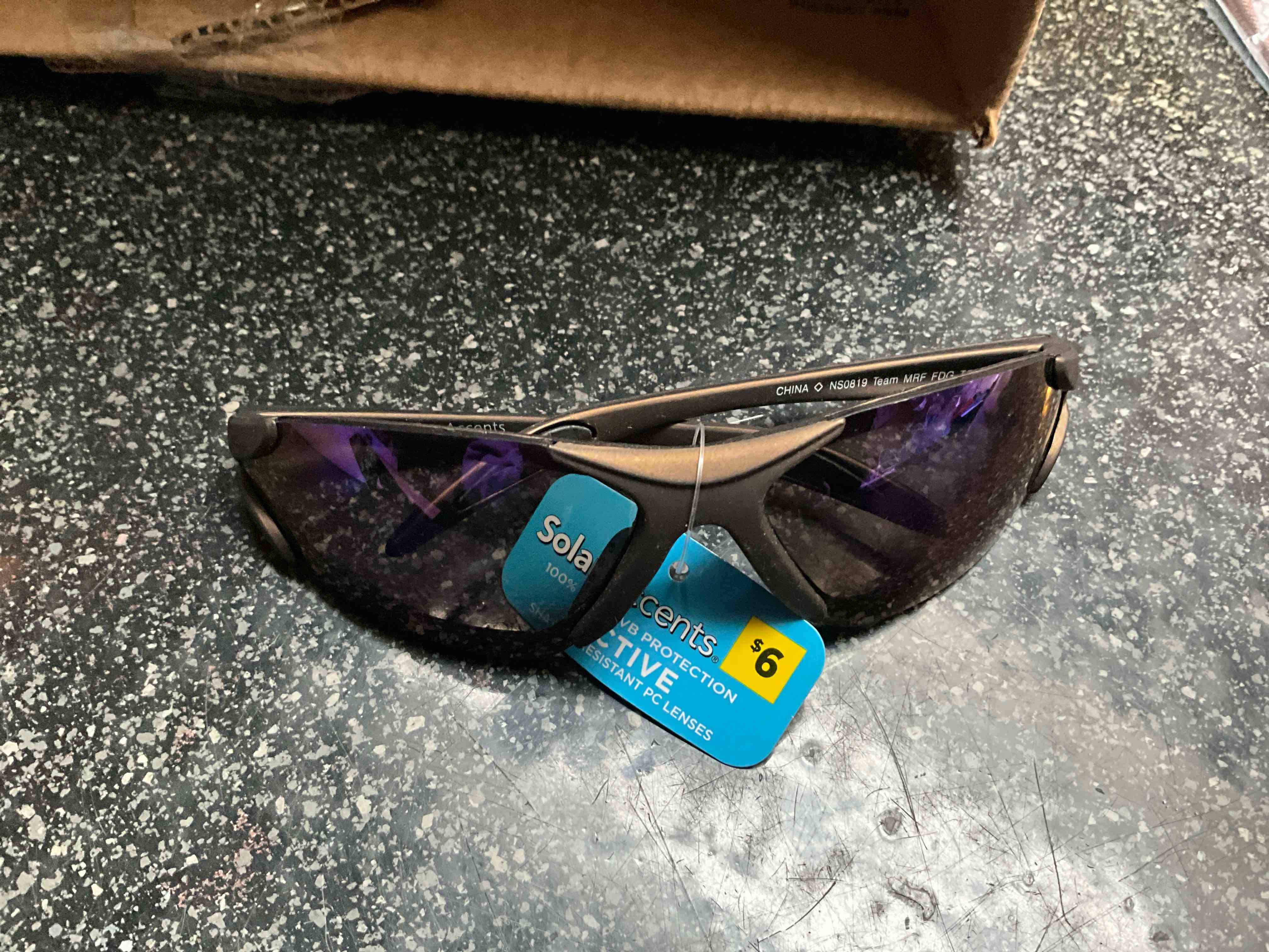 Solar Accents Active - Sunglasses 