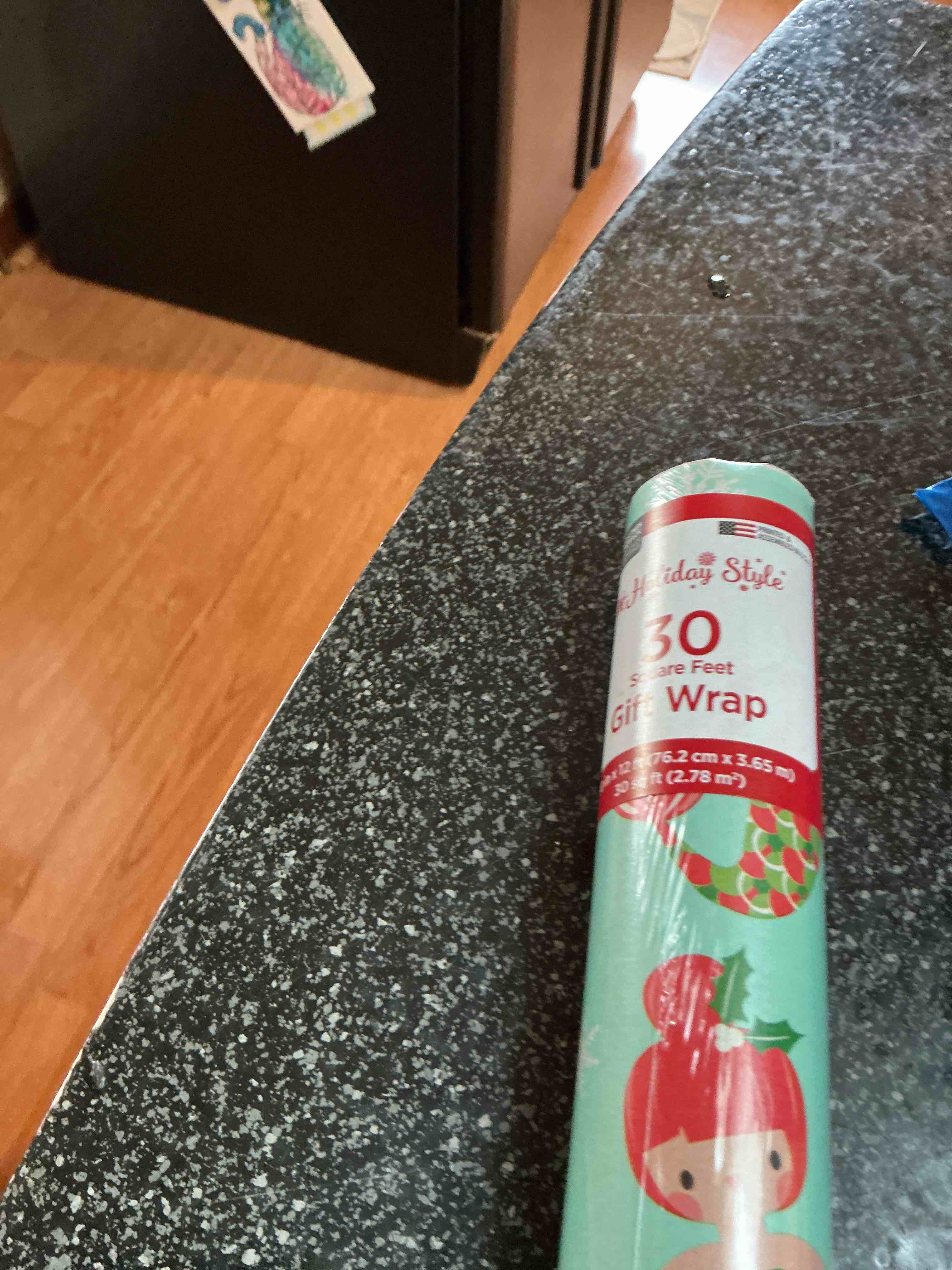 Holiday Style 30 Square Ft. - Gift Wrap