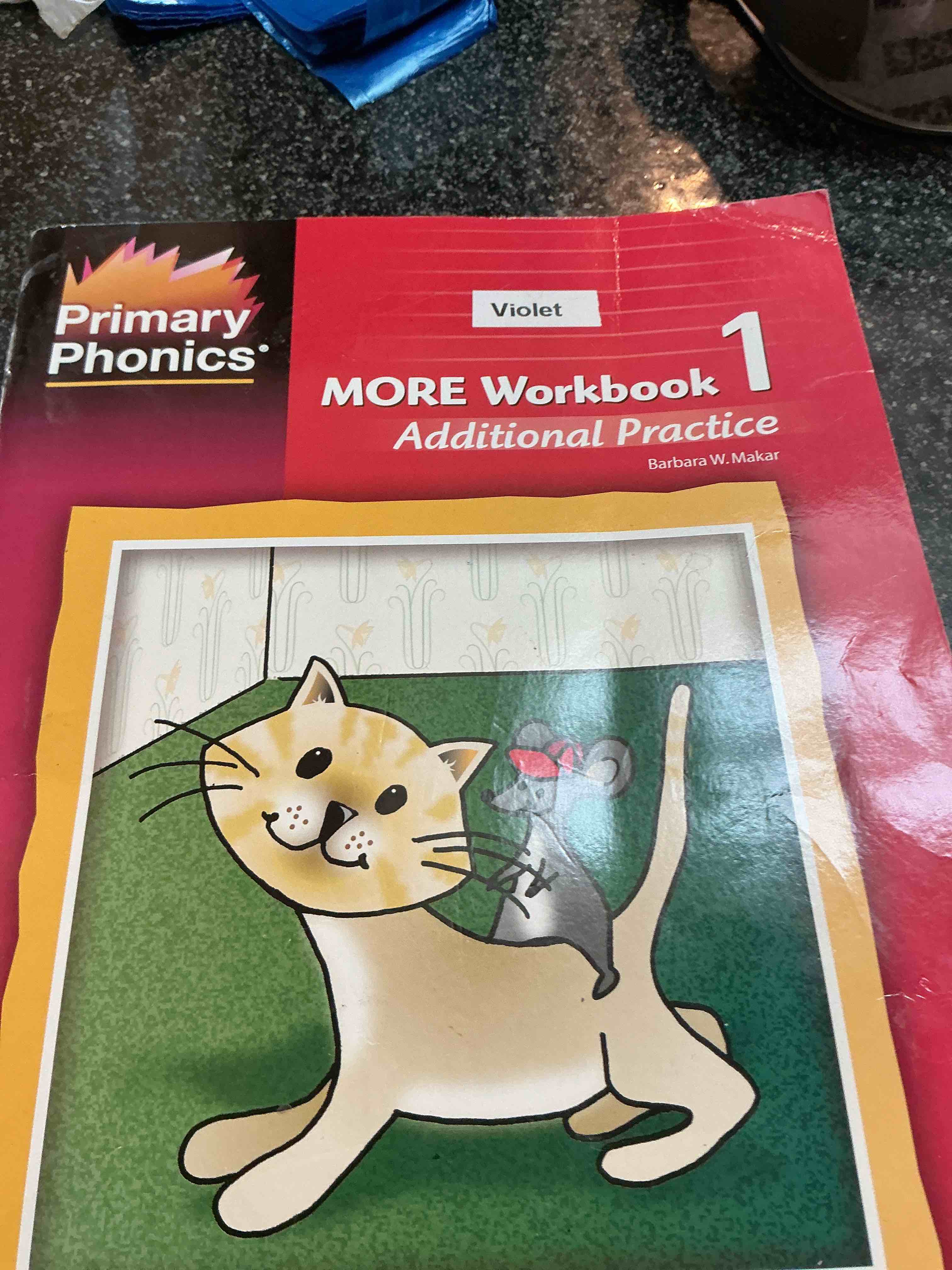 Primary Phonics Violet More Workbook 1