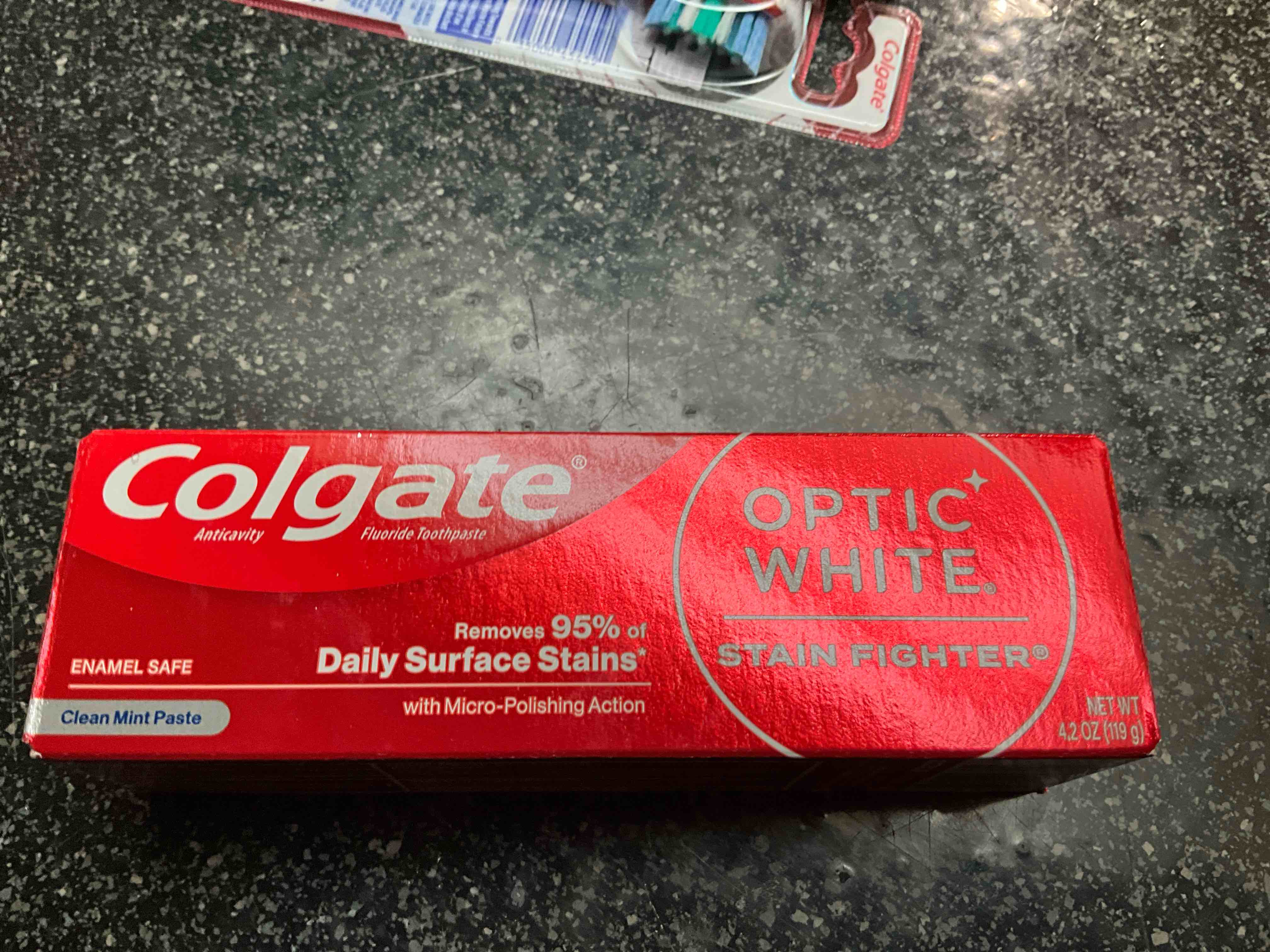Colgate Optic White Stain Fighter Whitening Toothpaste, Clean Mint Flavor, Safely Removes Surface Stains, Enamel-Safe for Daily Use, Teeth Whitening Toothpaste with Fluoride, 4.2 Oz Tube