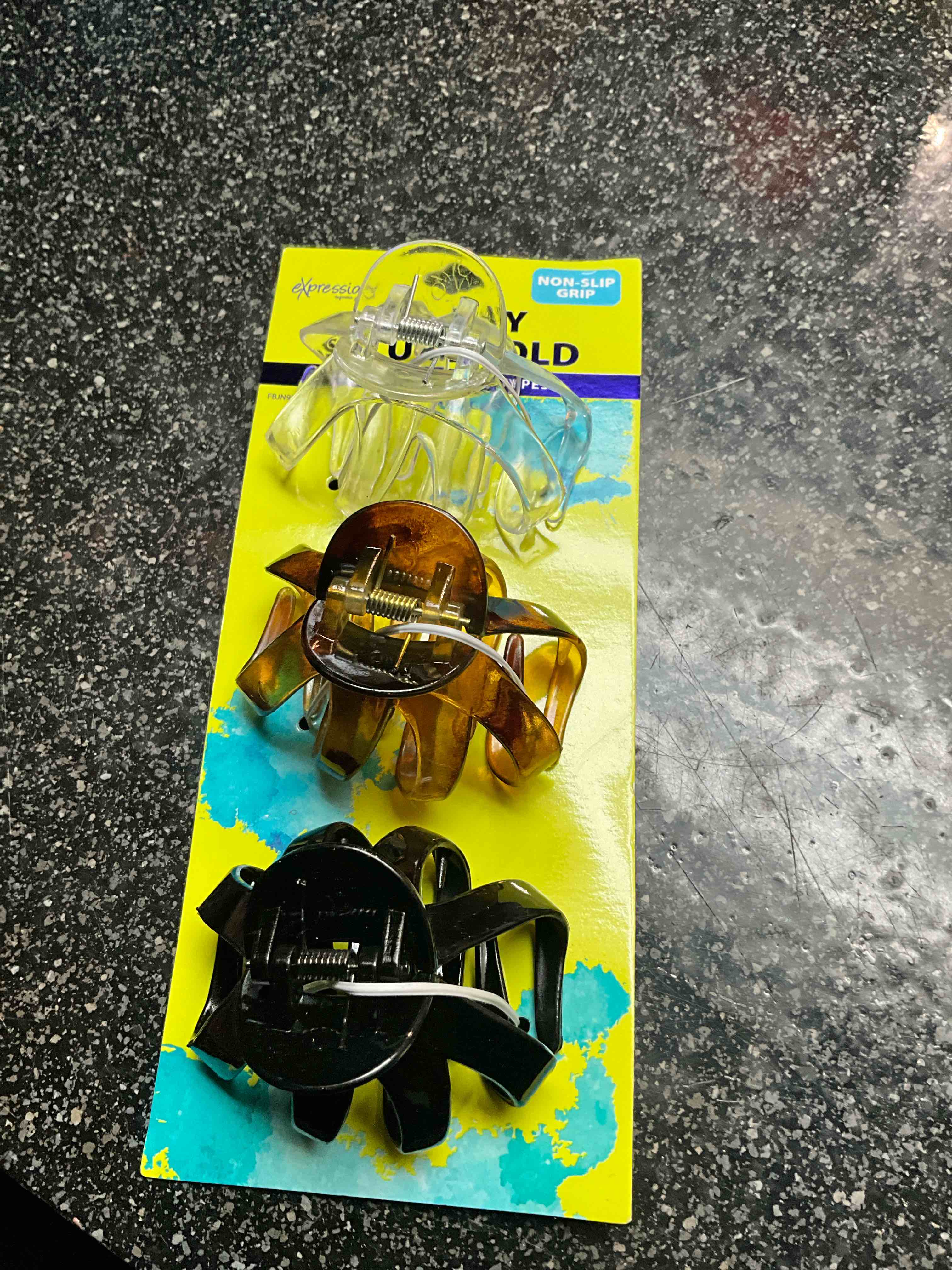 Expressions - All Day Secure Hold - Non/Slip Grip - 3 Claw Clips