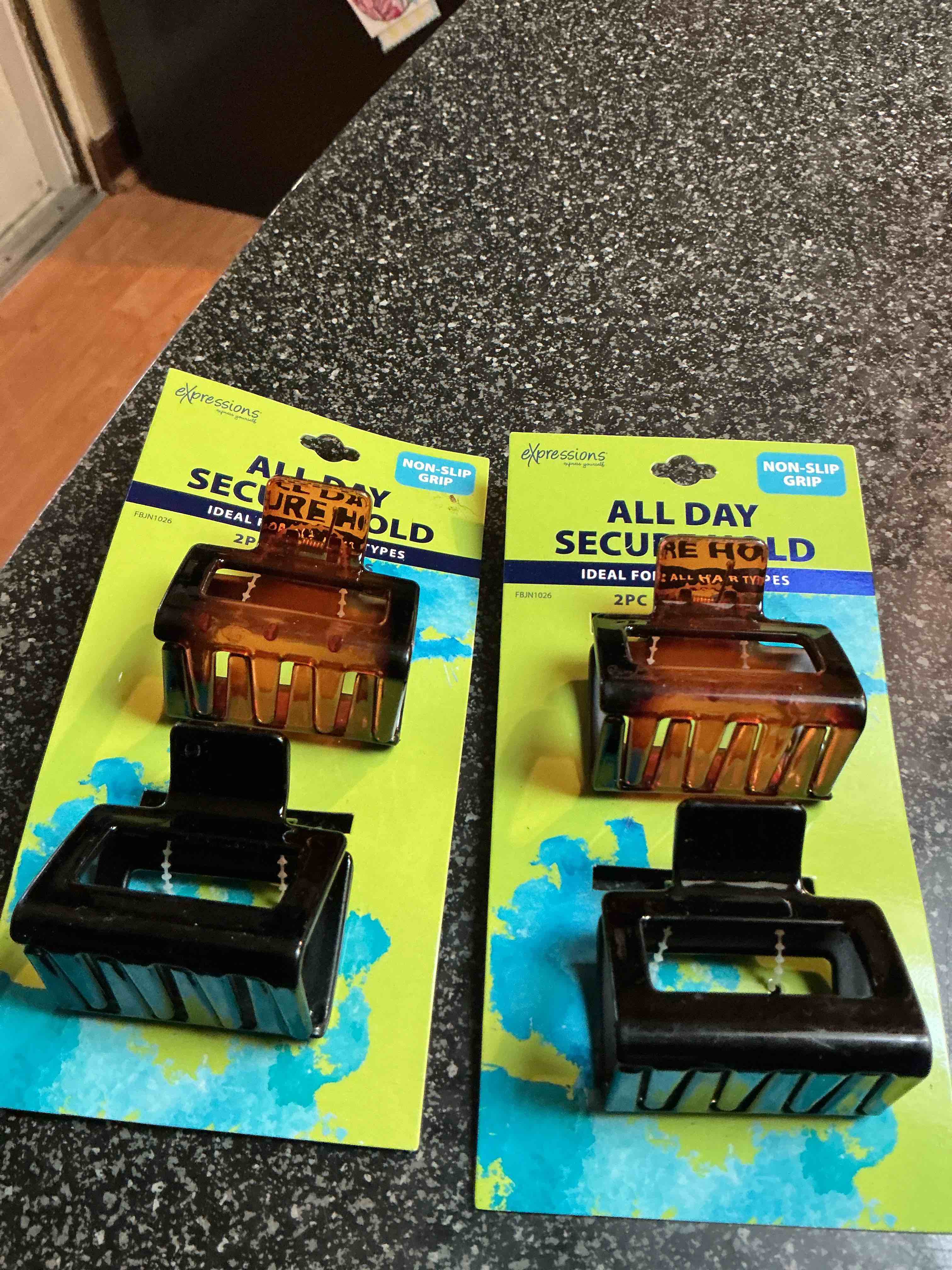 Expressions All Day Secure Hold - 2 count - Jaw Clips