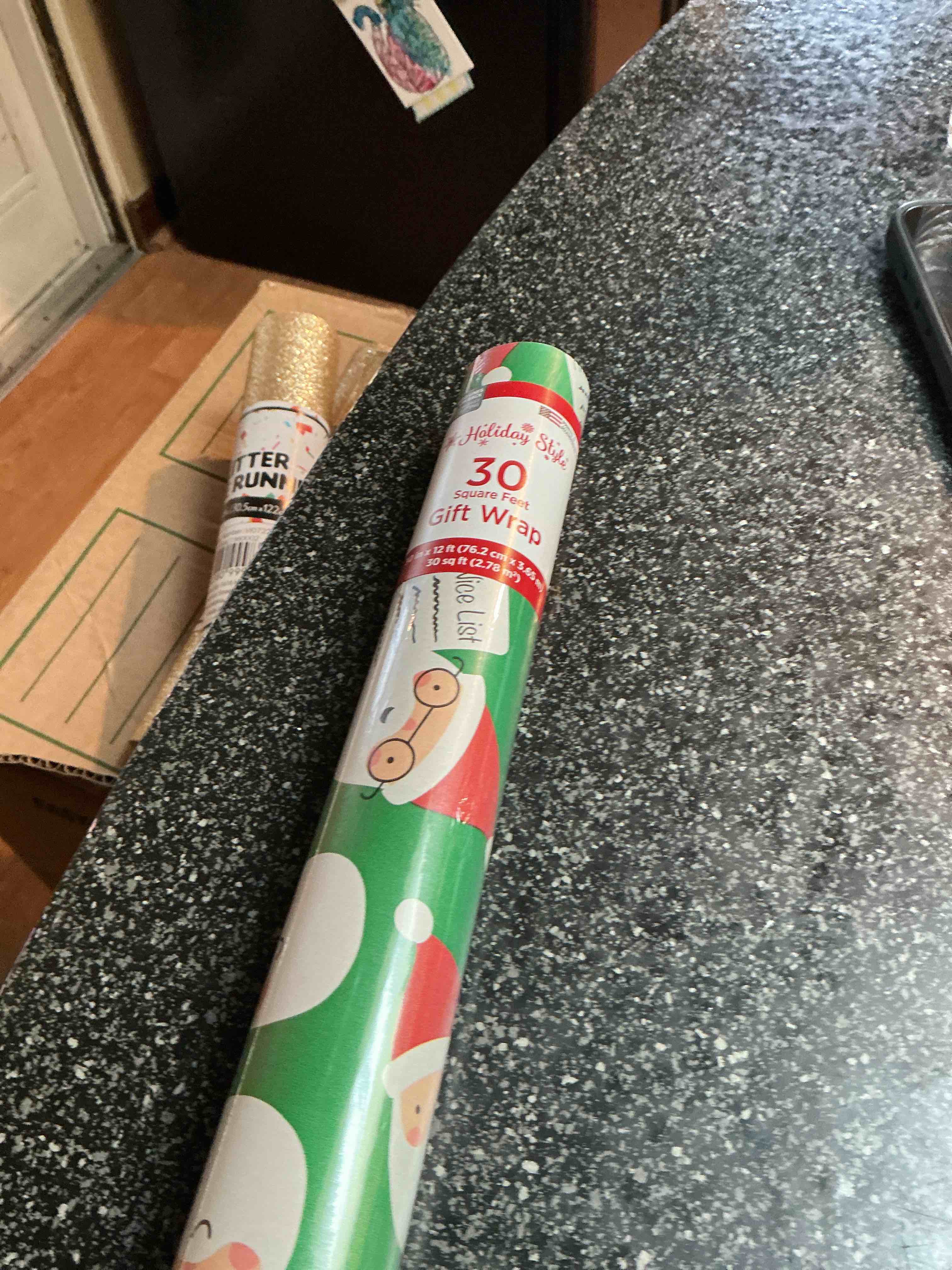 Holiday Style 30 Square Ft. Gift Wrap