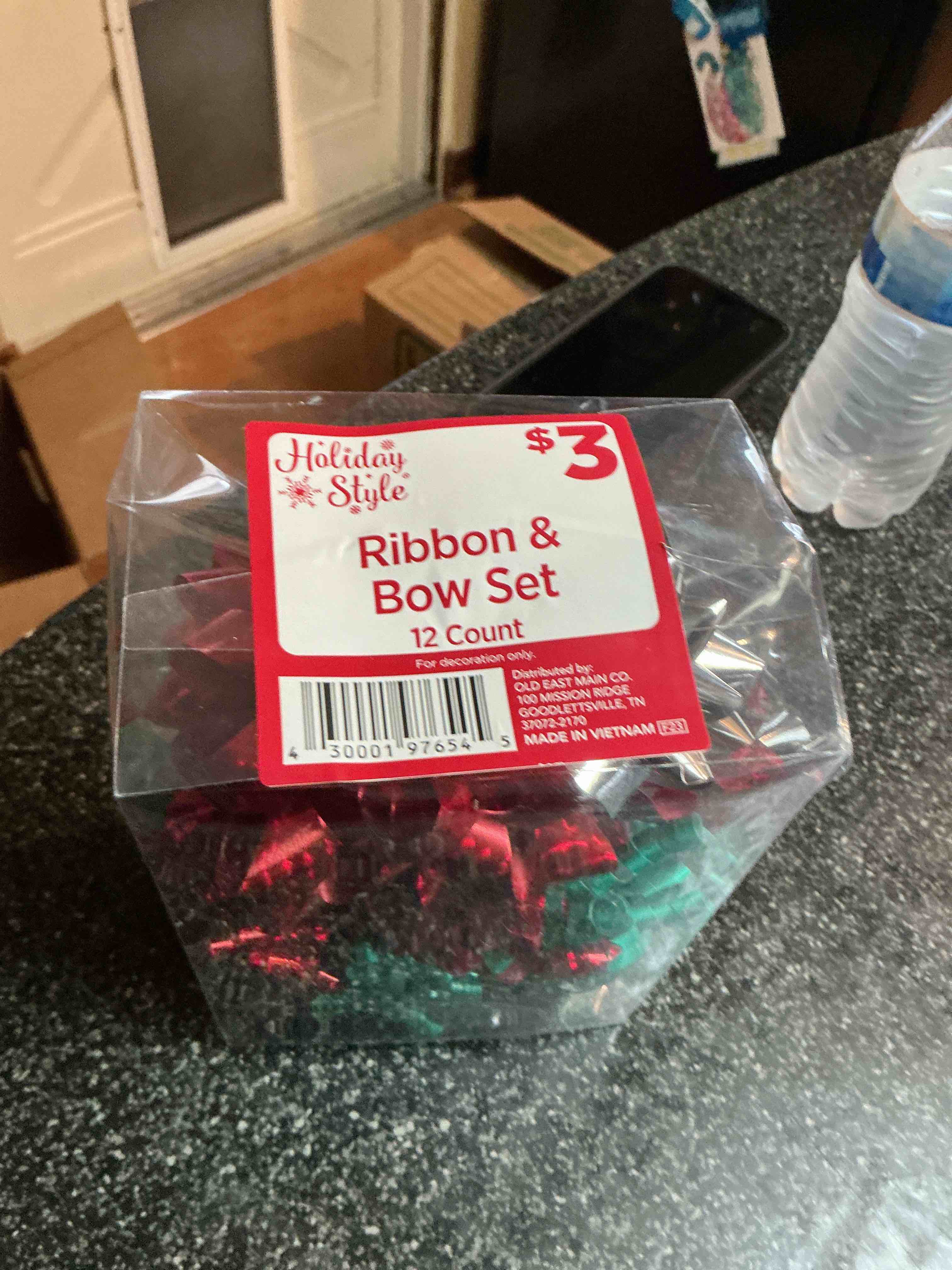 Holiday Style Ribbon & Bow Set  12 Count 