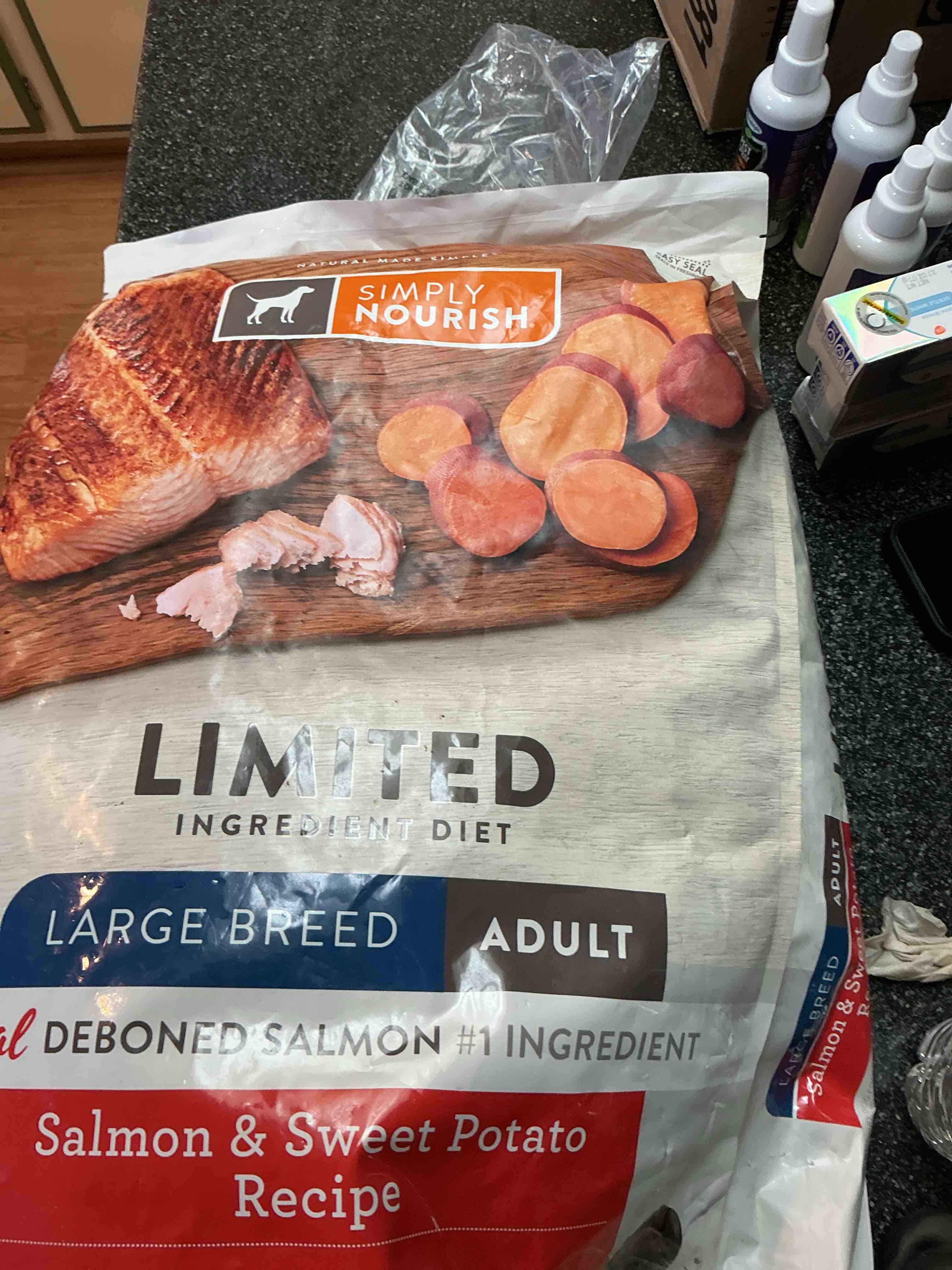 Simply Nourish 30 Lbs Dog Food Salmon & Sweet Potato