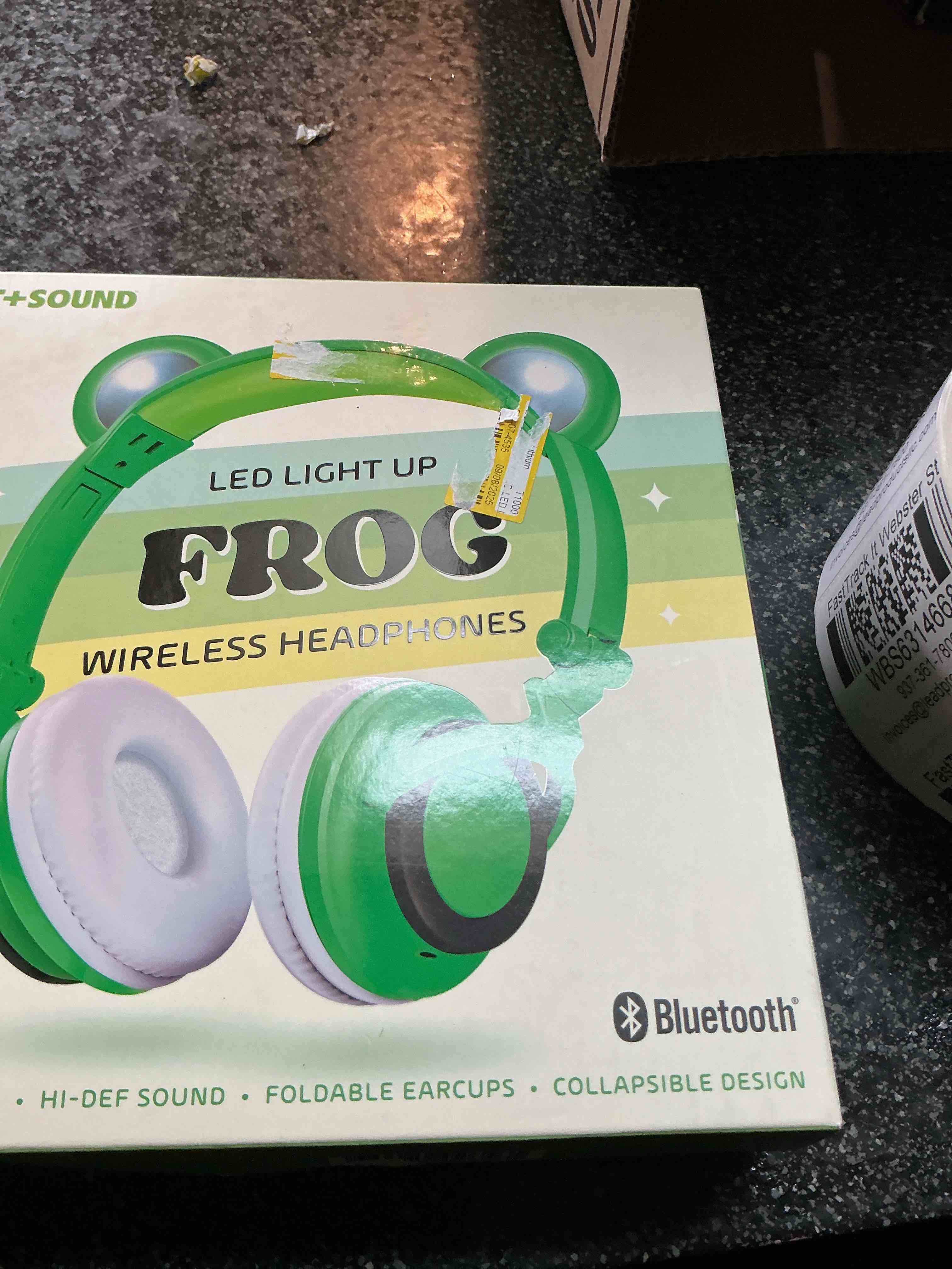 Art + Sound LED Light Up Frog Wireless Headphones 8 Hr. Playtime 