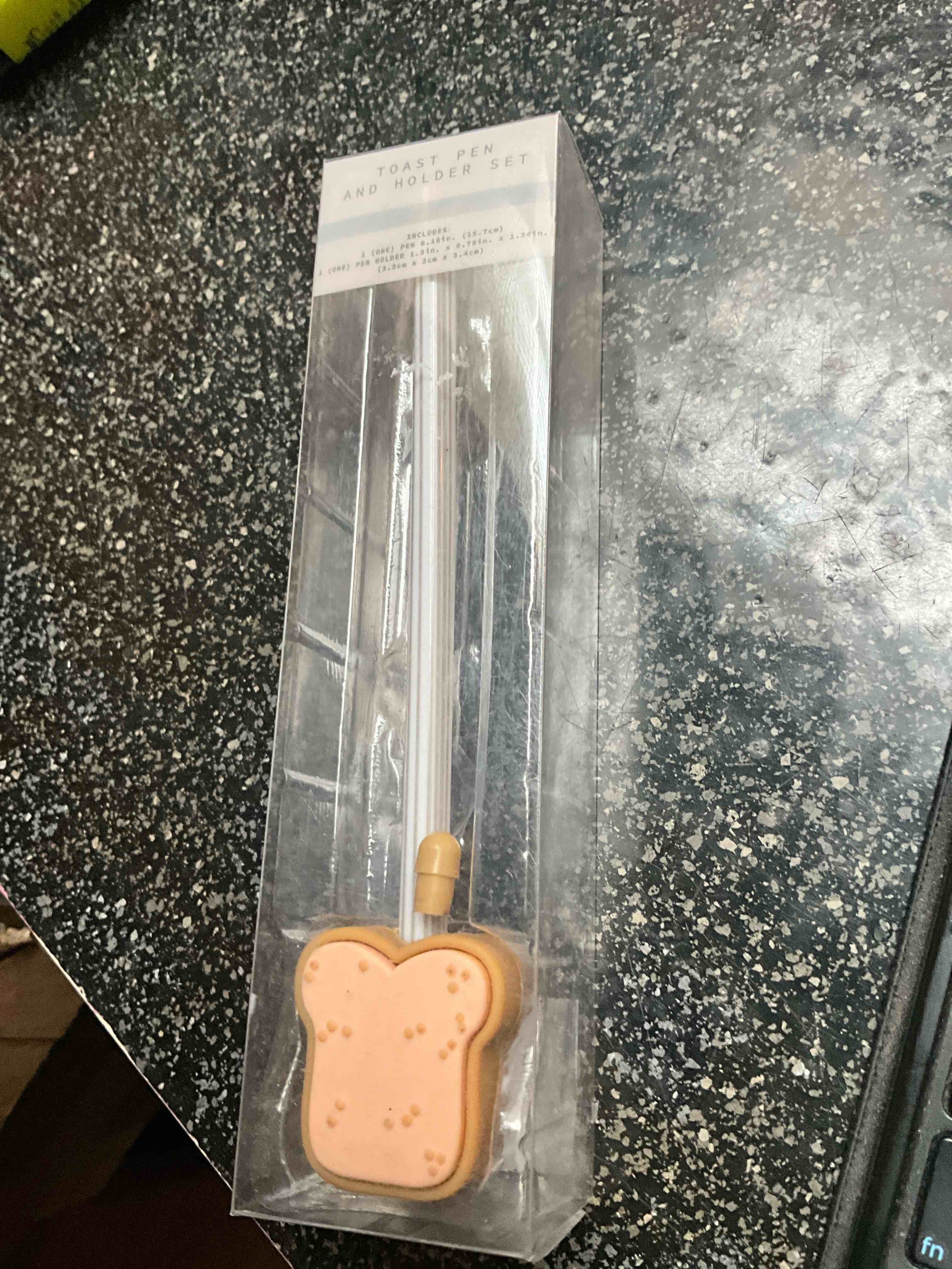 Toast Pen & Holder Set 