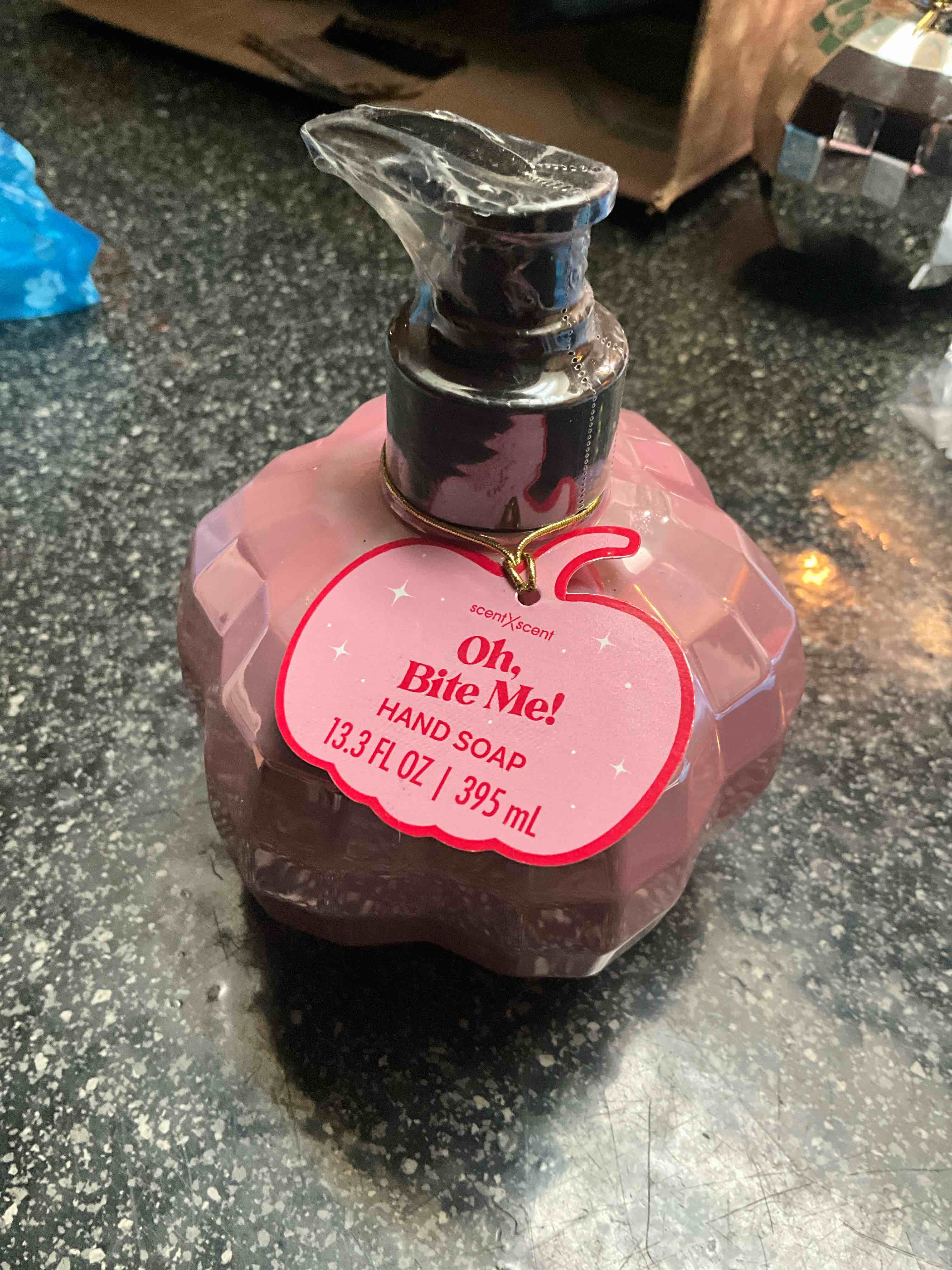 ScentXScent - Oh, Bite Me! - Candy Apple - Hand Soap - 13.3 oz 