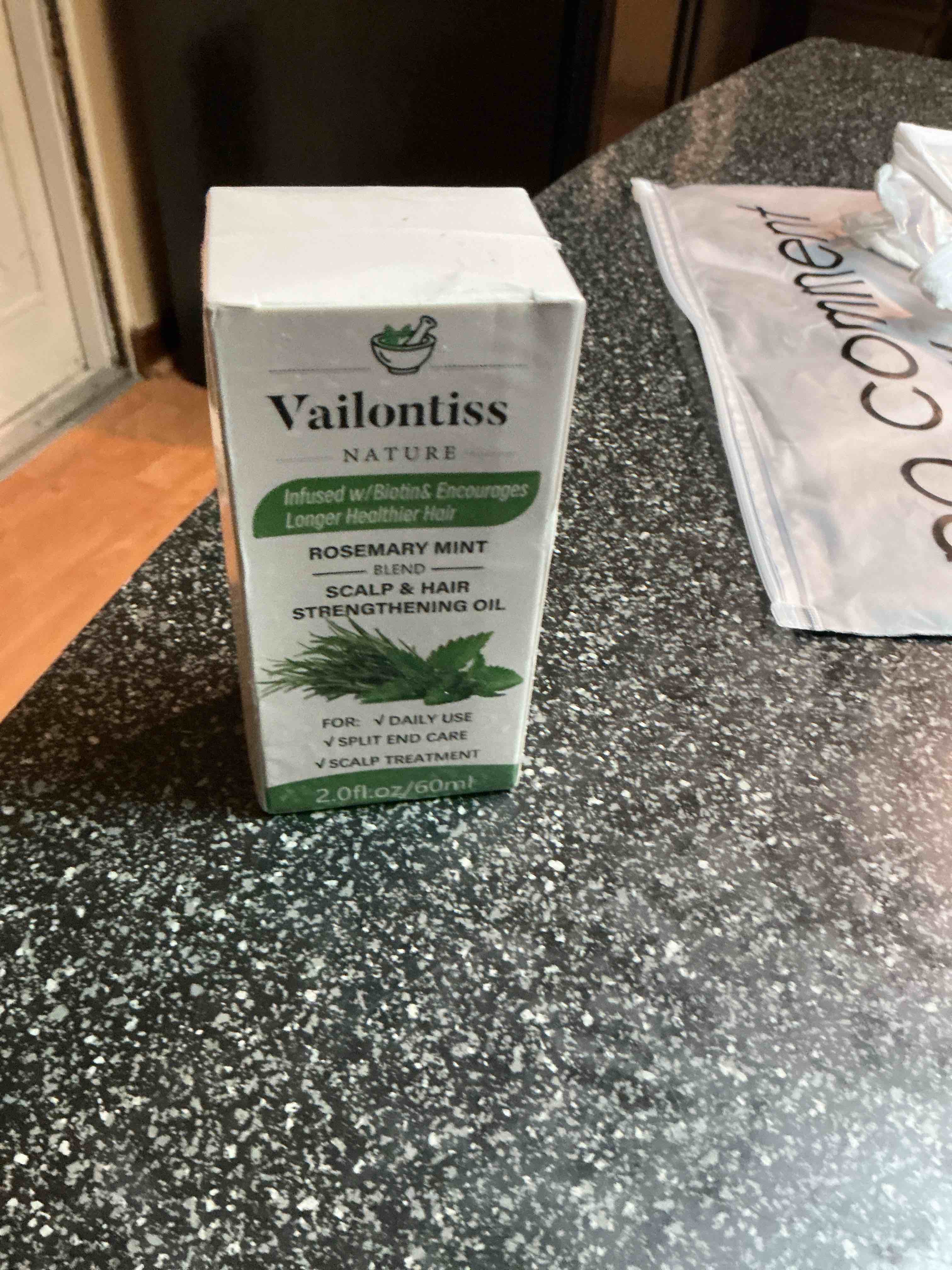 Condition photo showing New/Like New for Vailontiss Nature Rosemary Mint 2.0 Fl. Oz. Hair Scalp Strengthening Oil 2.0 Oz.