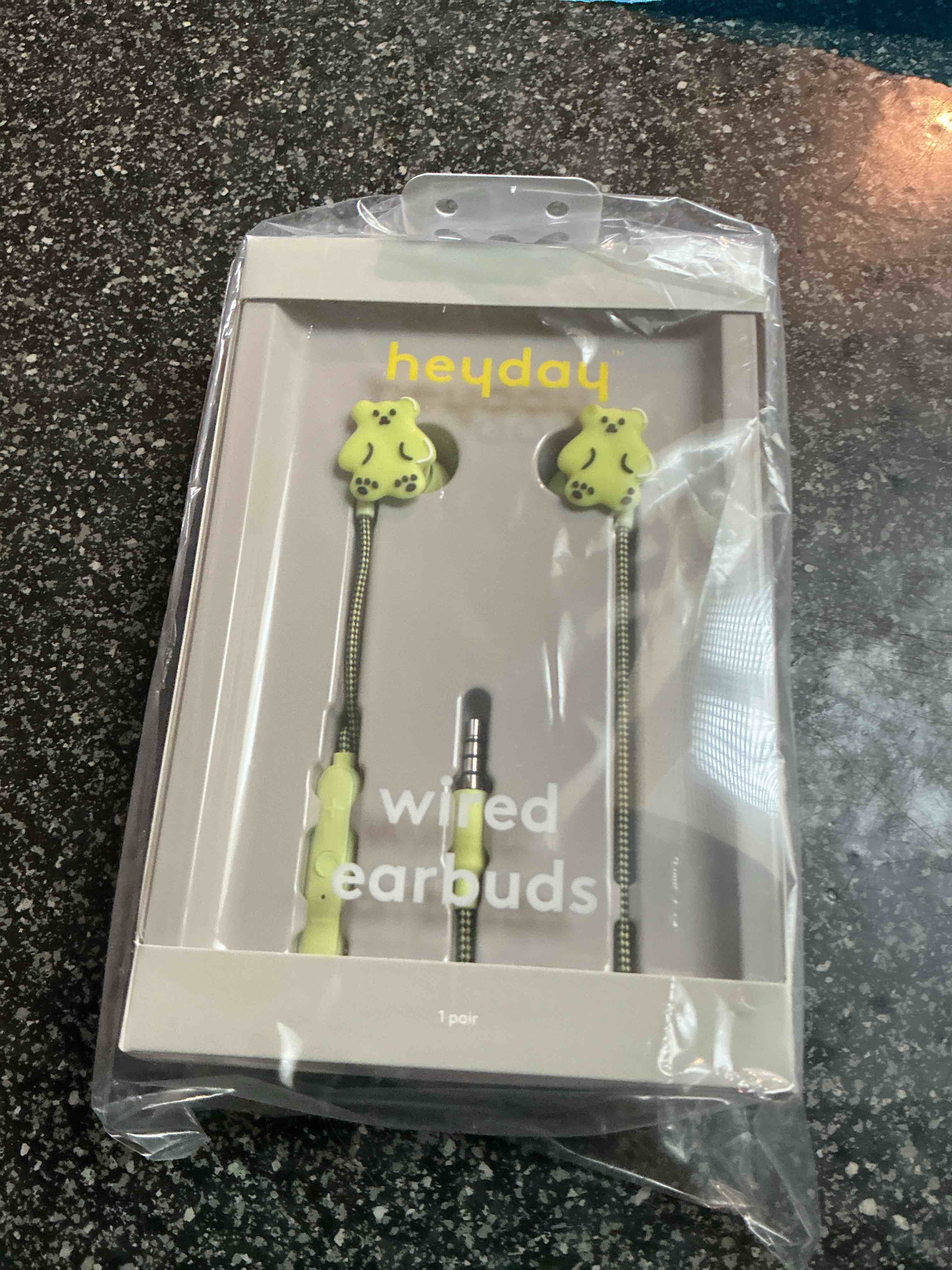 Condition photo showing New/Like New for Heyday Wired Earbuds 