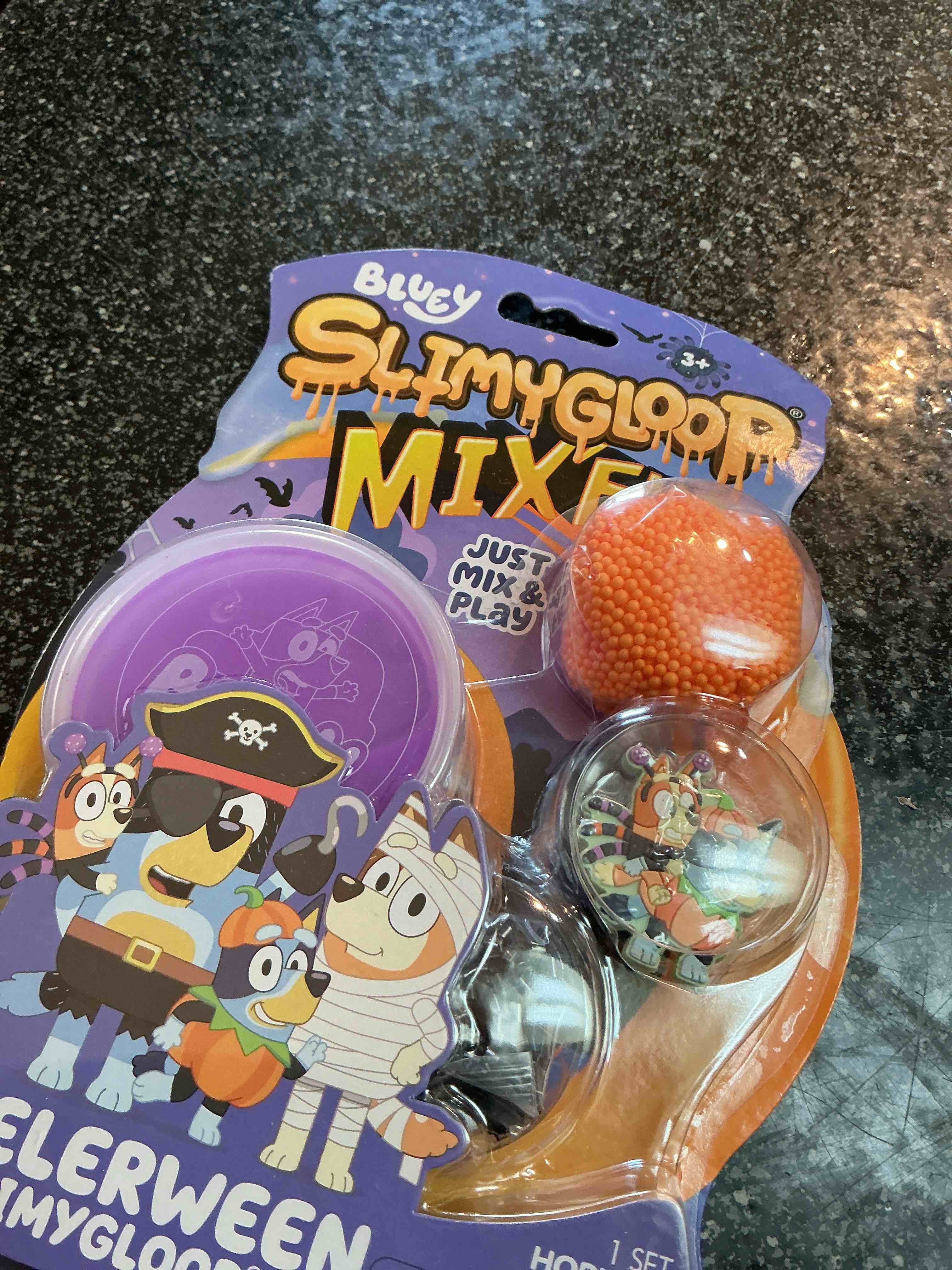 Condition photo showing New/Like New for Bluey Slimygloop Mixems Ready Made Mix & Play 