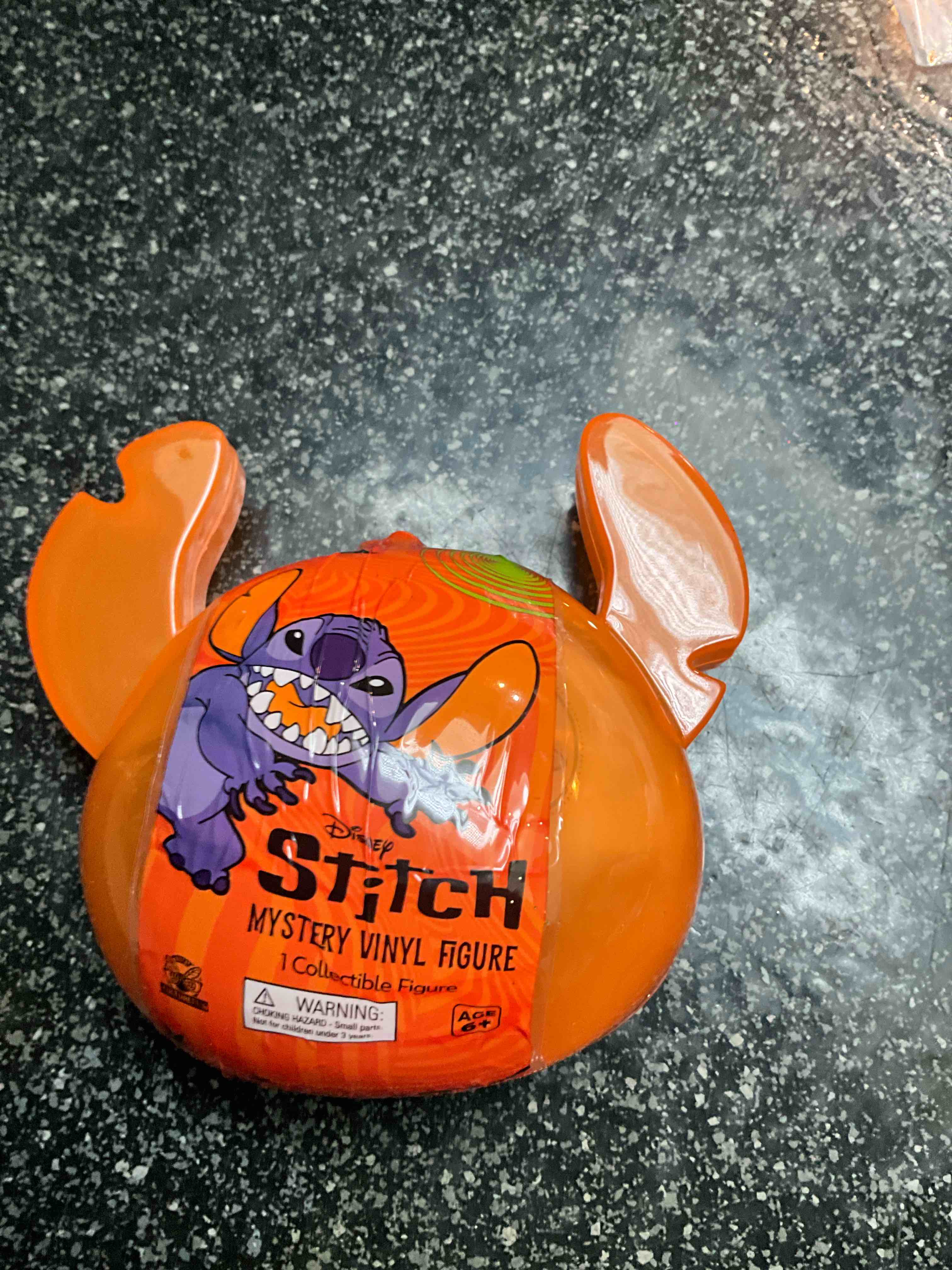 Disney Stitch - Mystery Vinyl Figure - 1 collectible figure 