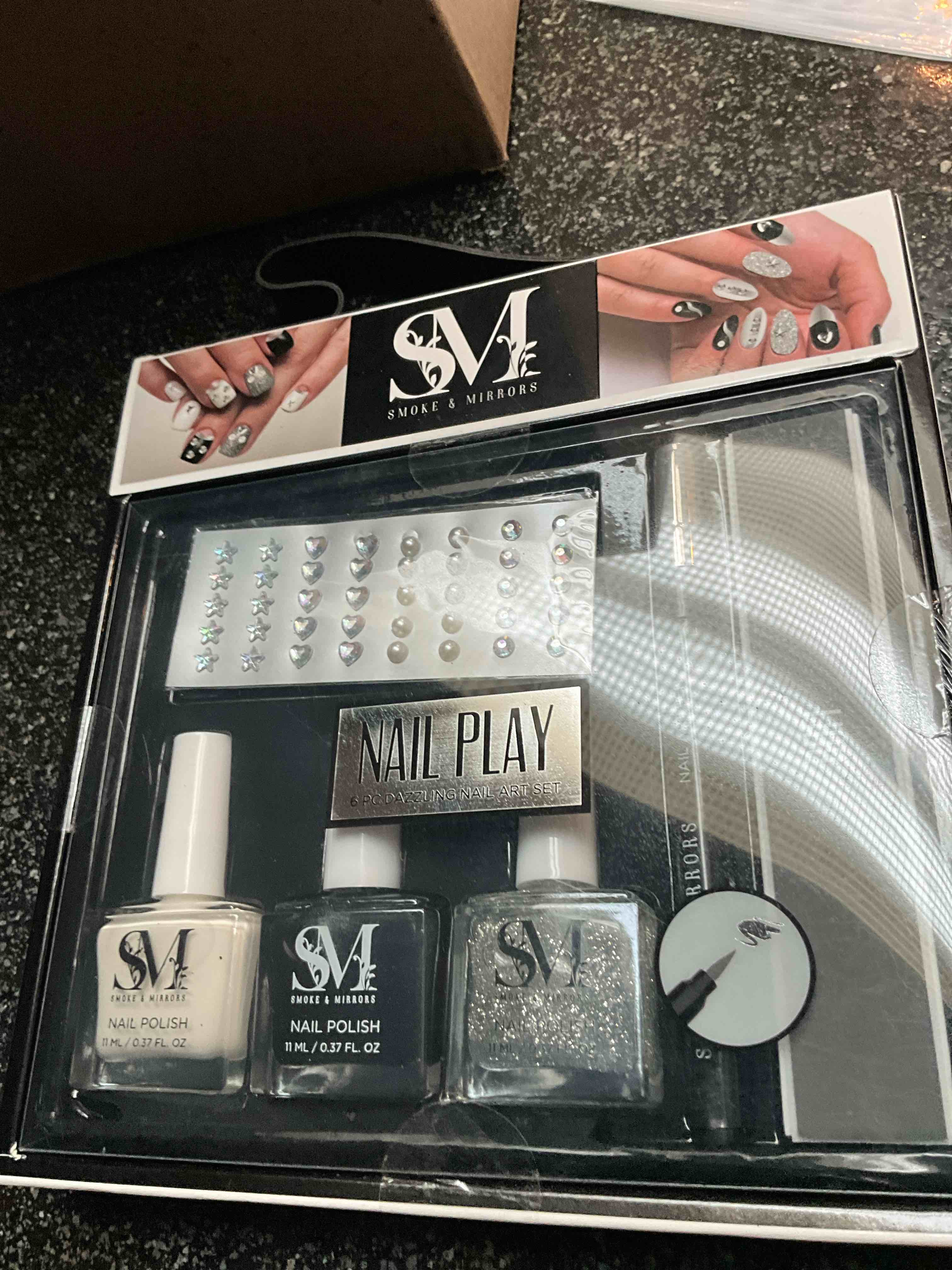 Condition photo showing New/Like New for Smoke & Mirrors - Nail Play - 6 pc Nail Art Kit 
