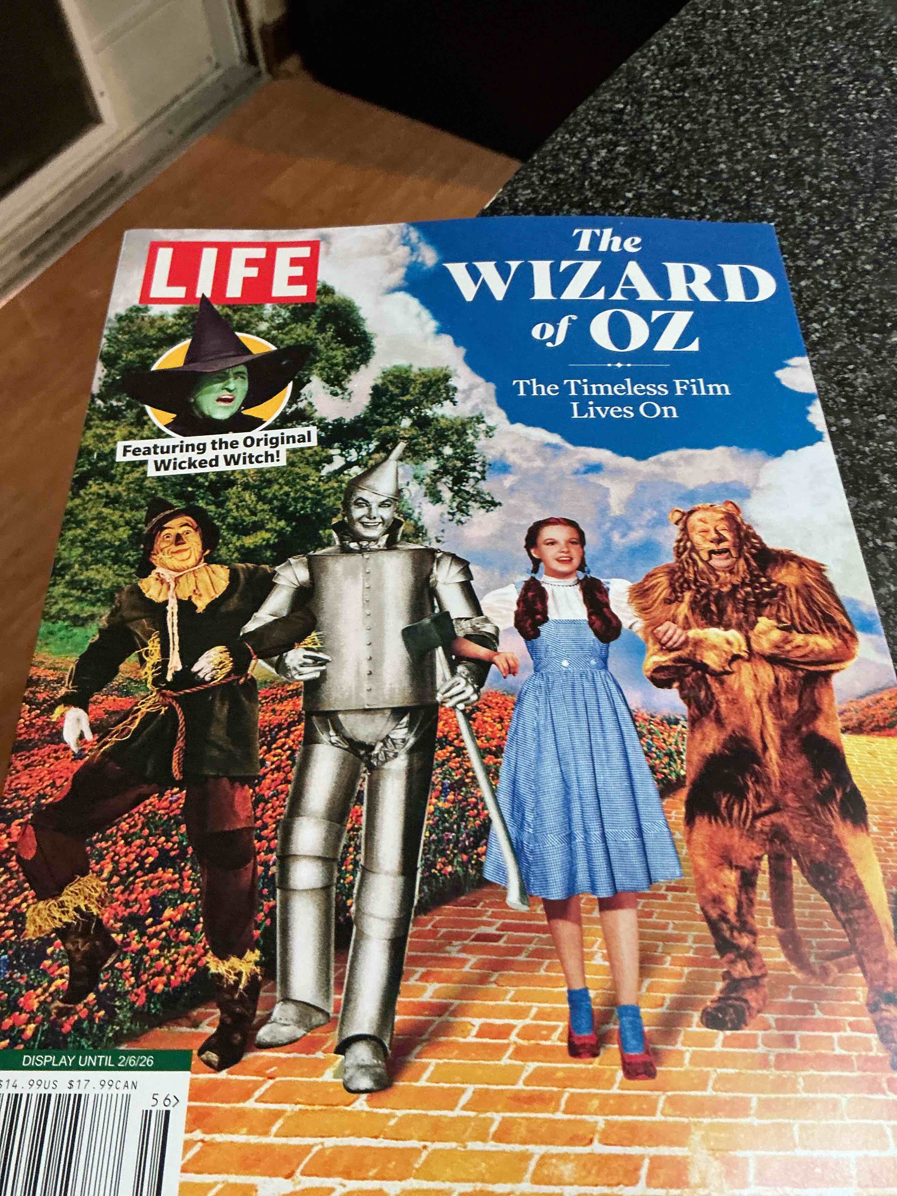 Condition photo showing New/Like New for Life The Wizard Of Oz 