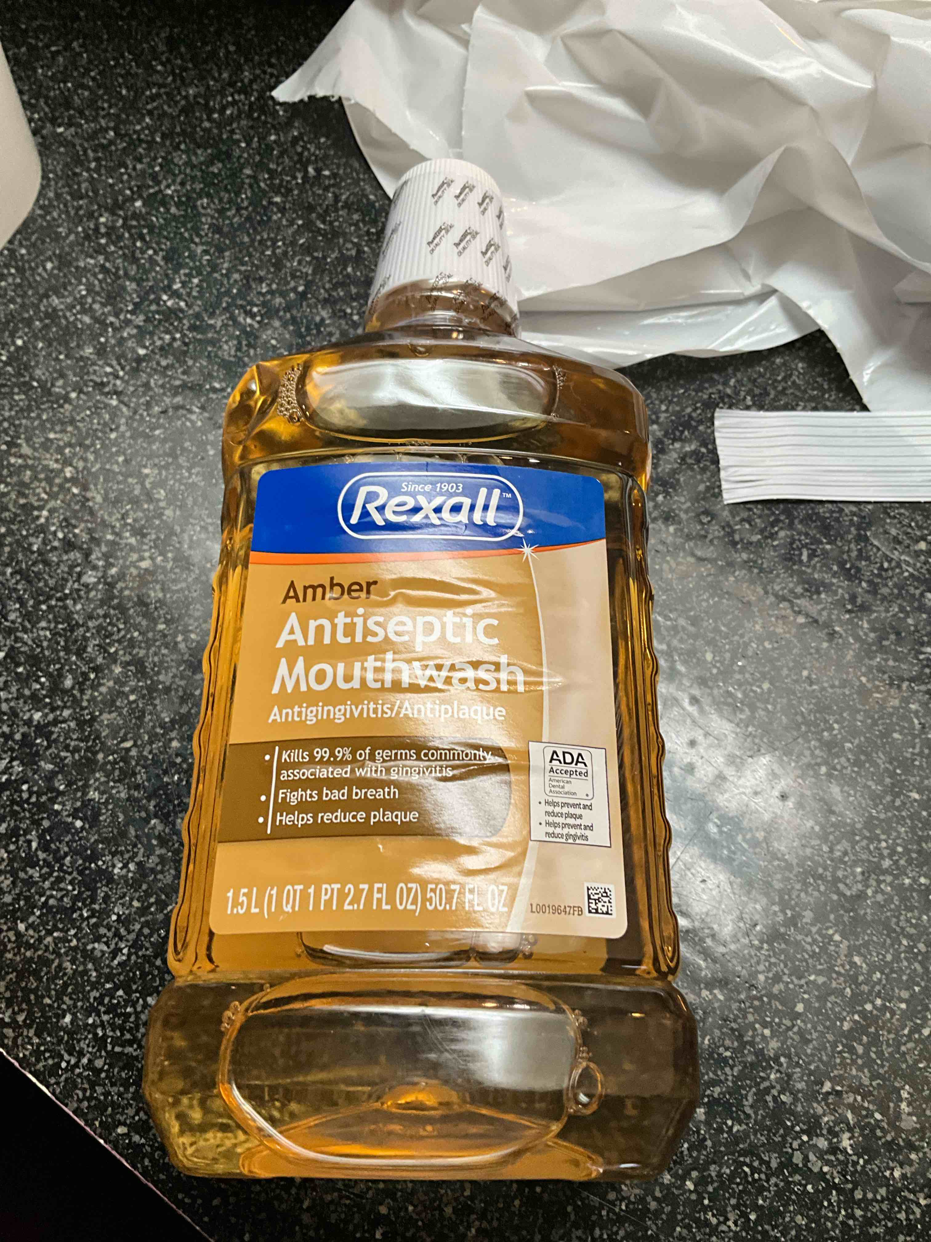 Rexall - Amber - Antiseptic Mouthwash - 50.7 oz