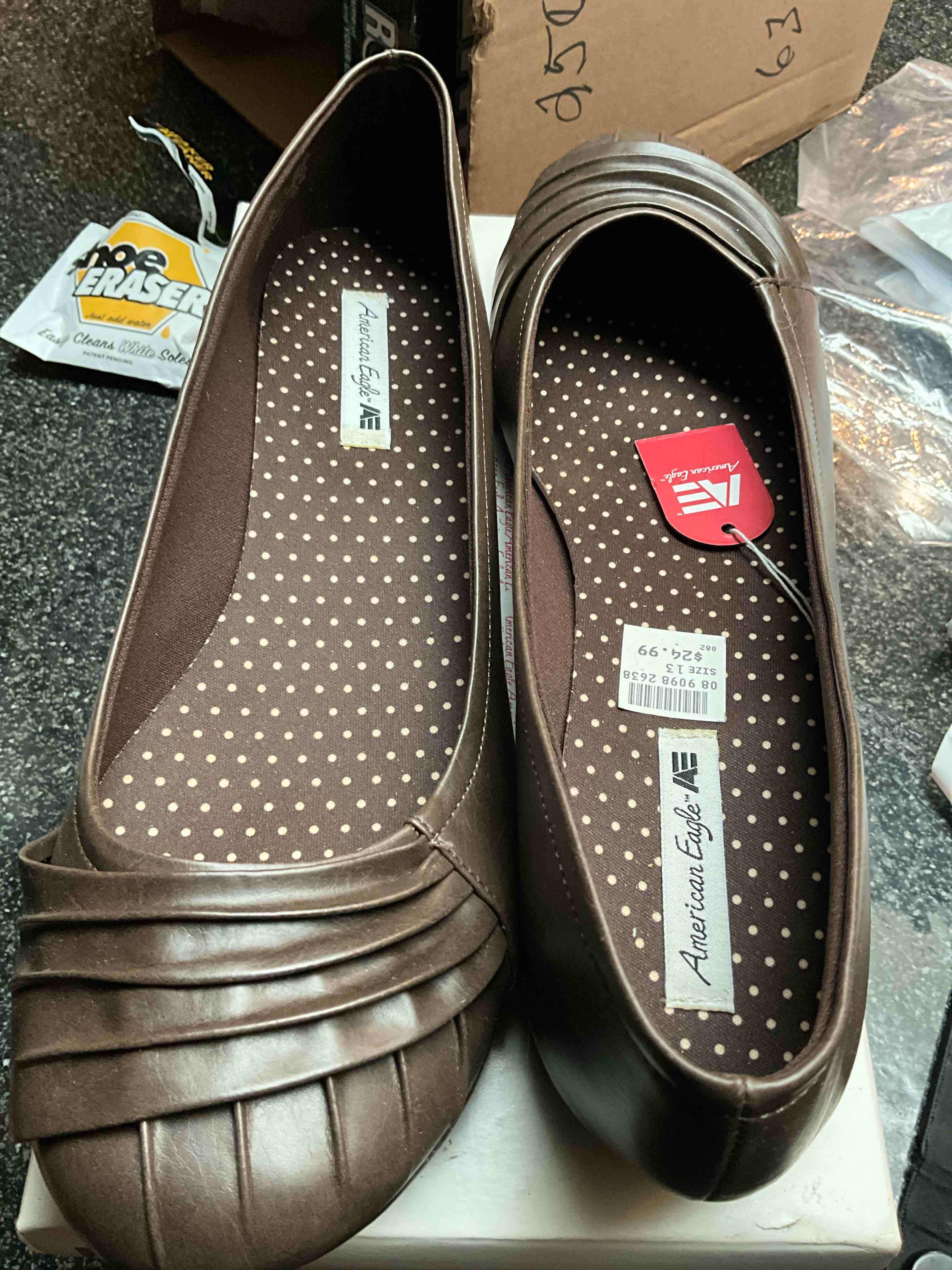 Condition photo showing New/Like New for American Eagle - Women’s - Brown - Flynn - Flats - size - 13 