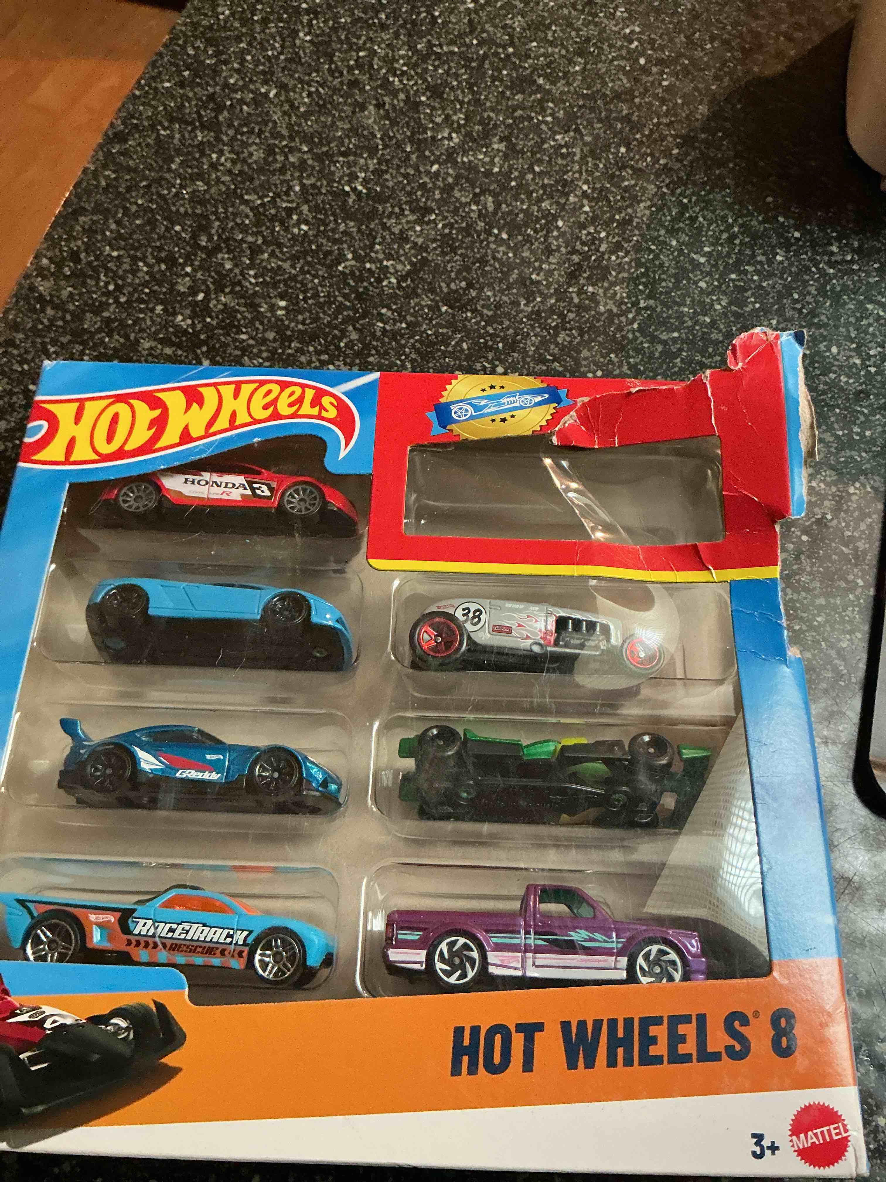 Condition photo showing Good Condition for Hot Wheels Contains 7 Cars 