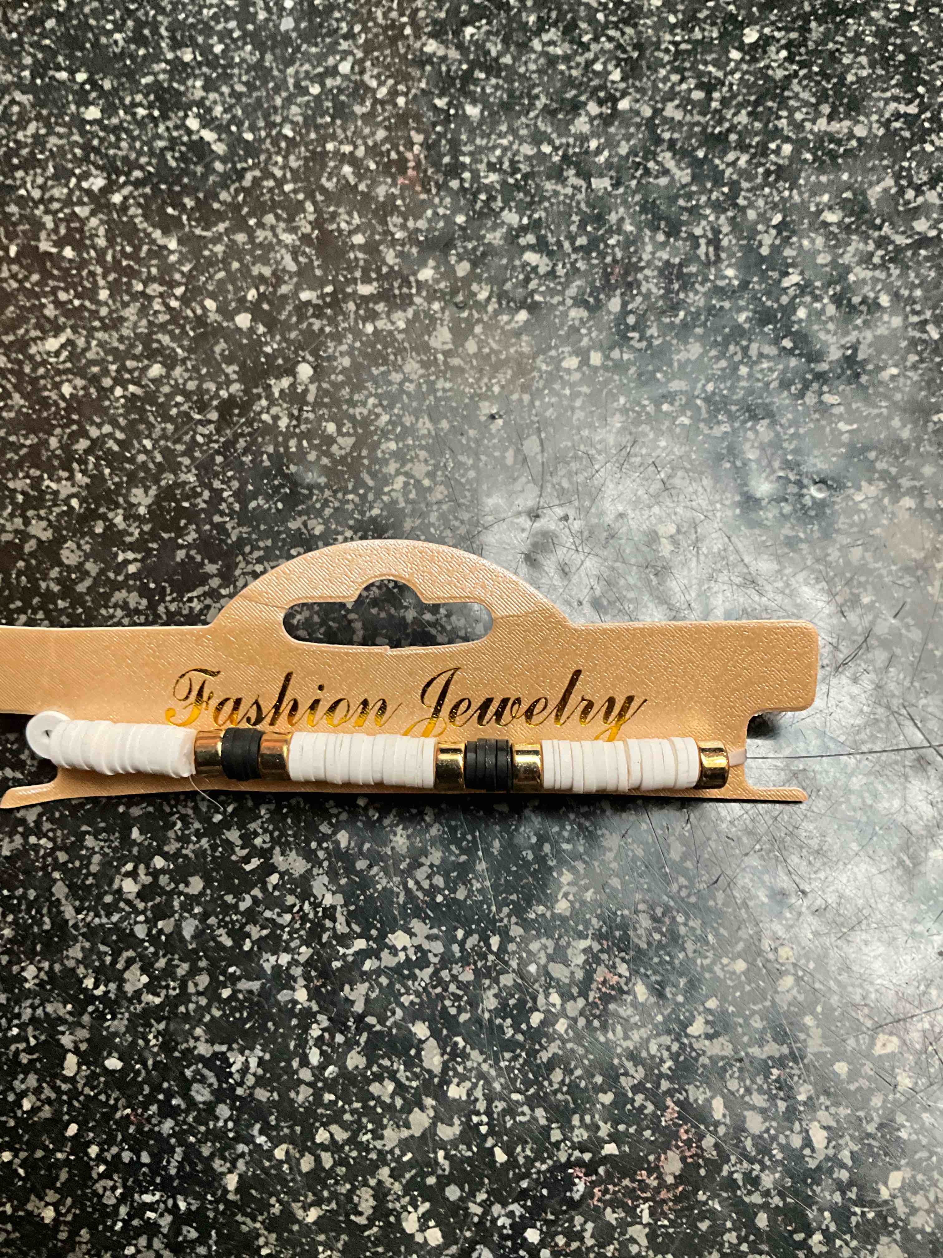 Black/White - Beaded Bracelet 