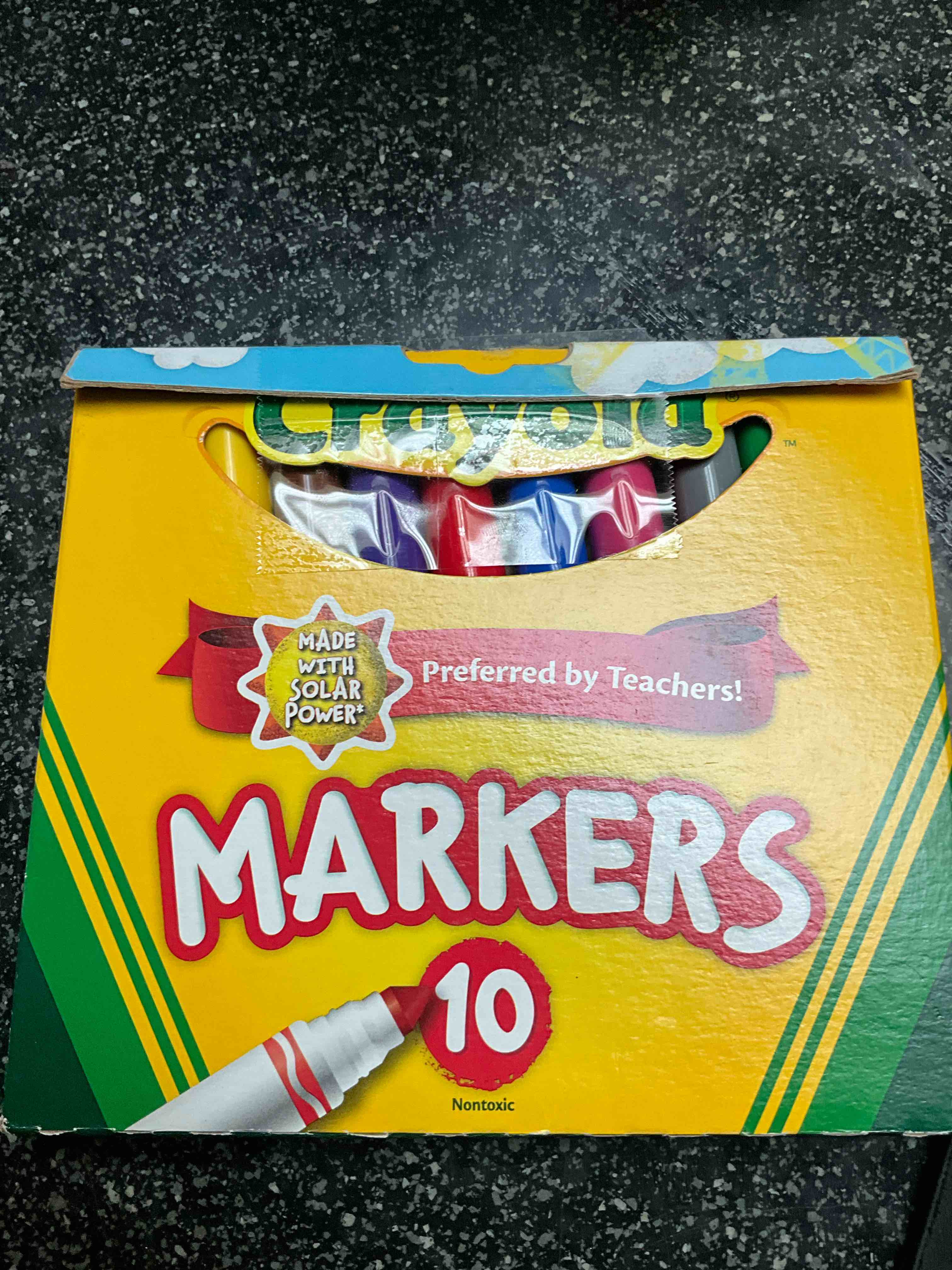 Crayola - Markers - 9 count (missing black) 