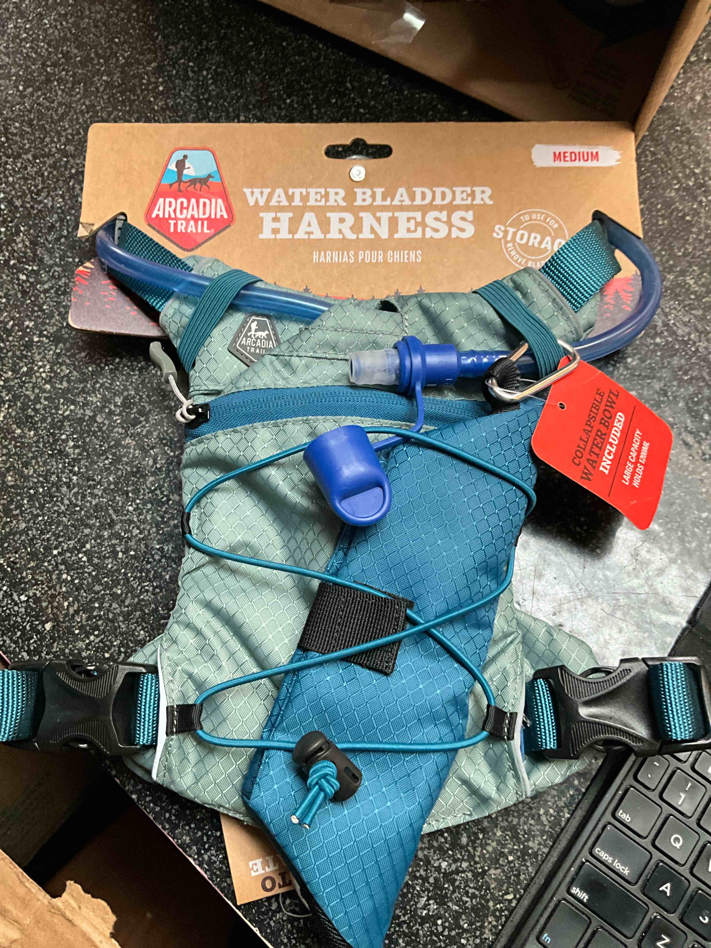 arcadia trail - water bladder harness - size - m