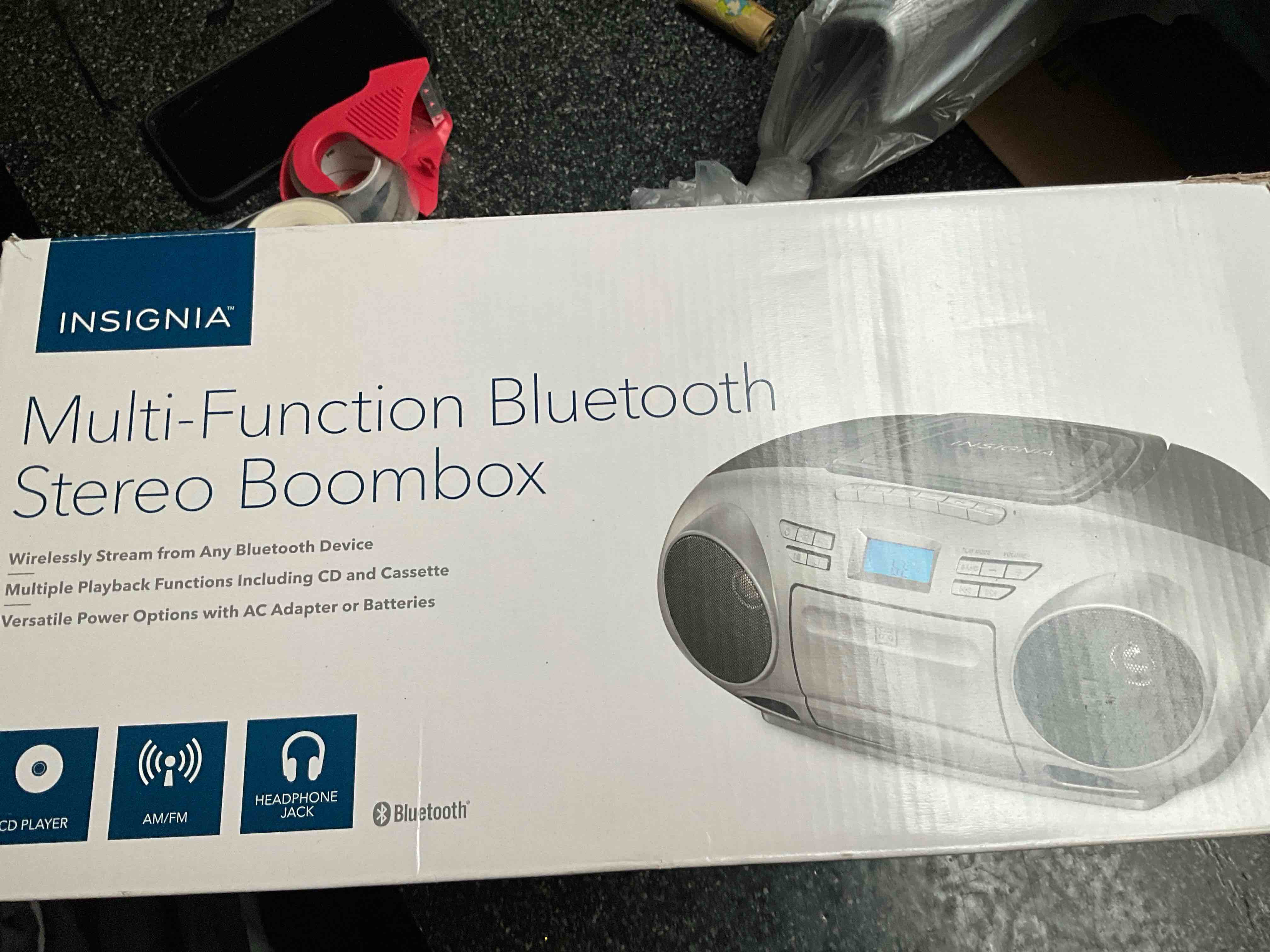 insignia am/fm radio portable cd boombox with bluetooth