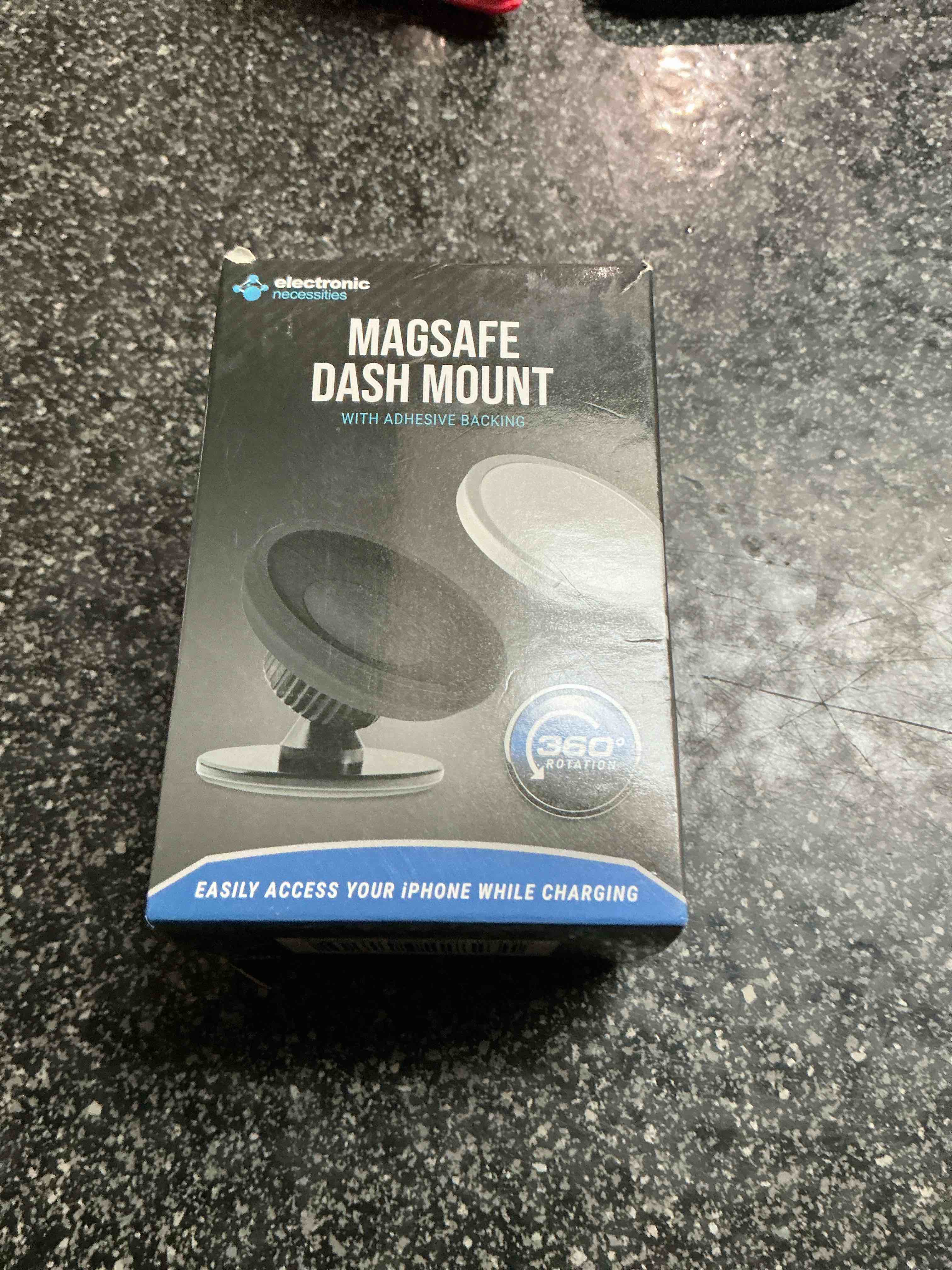 Electronic MagSafe Dash Mt. 