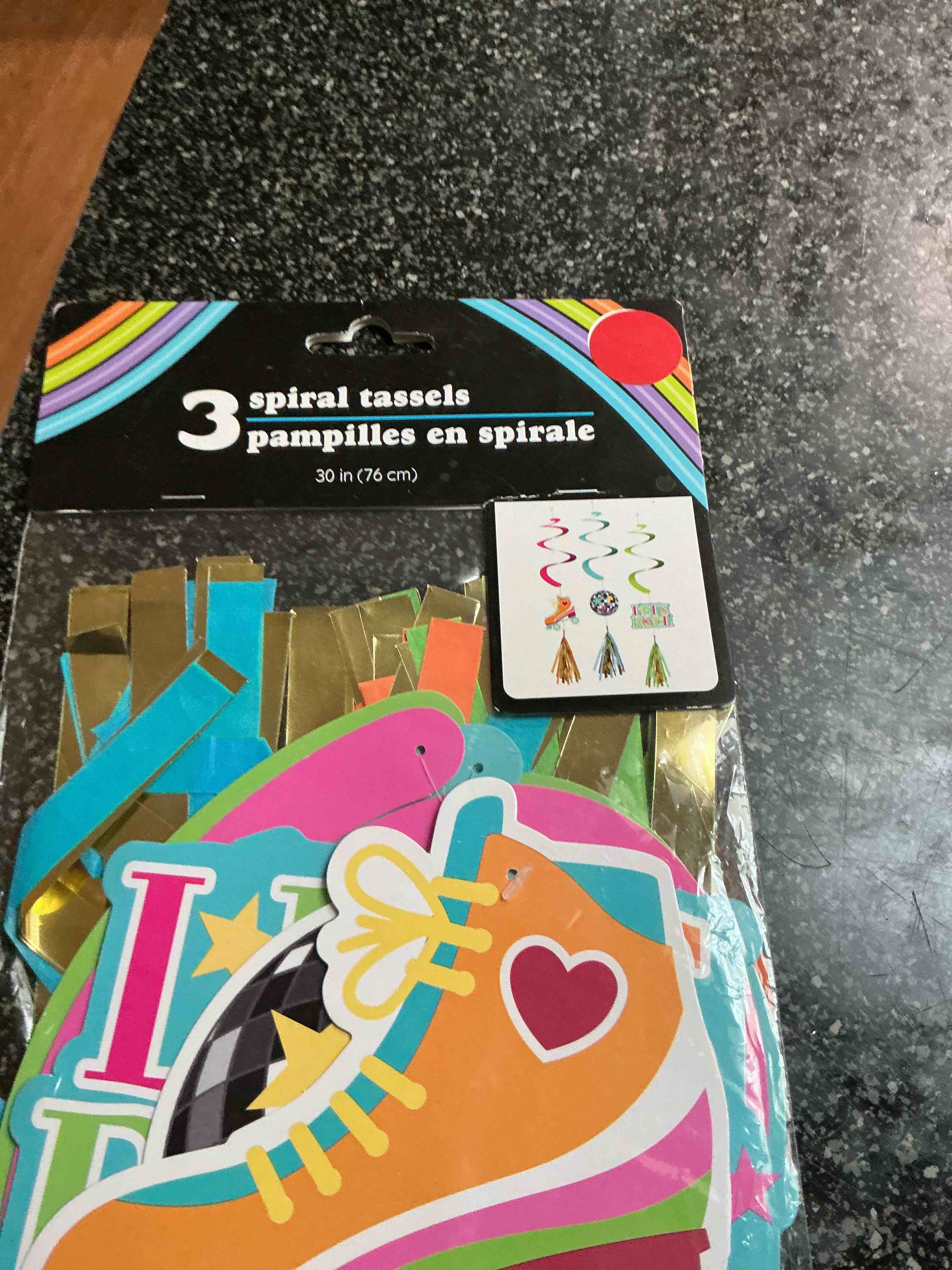 3 Spiral Party Tassels 