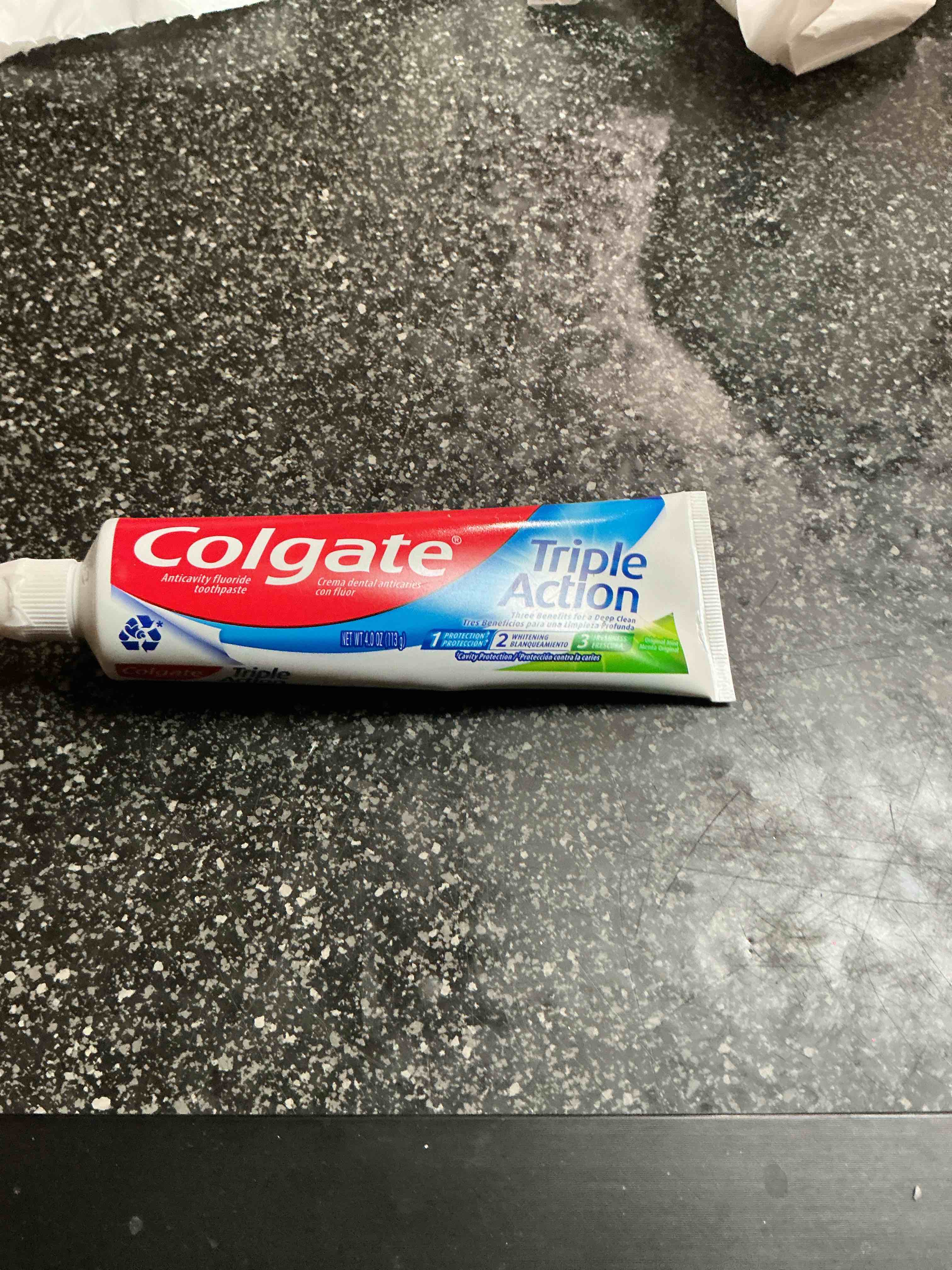 Colgate Triple Action  Toothpaste 