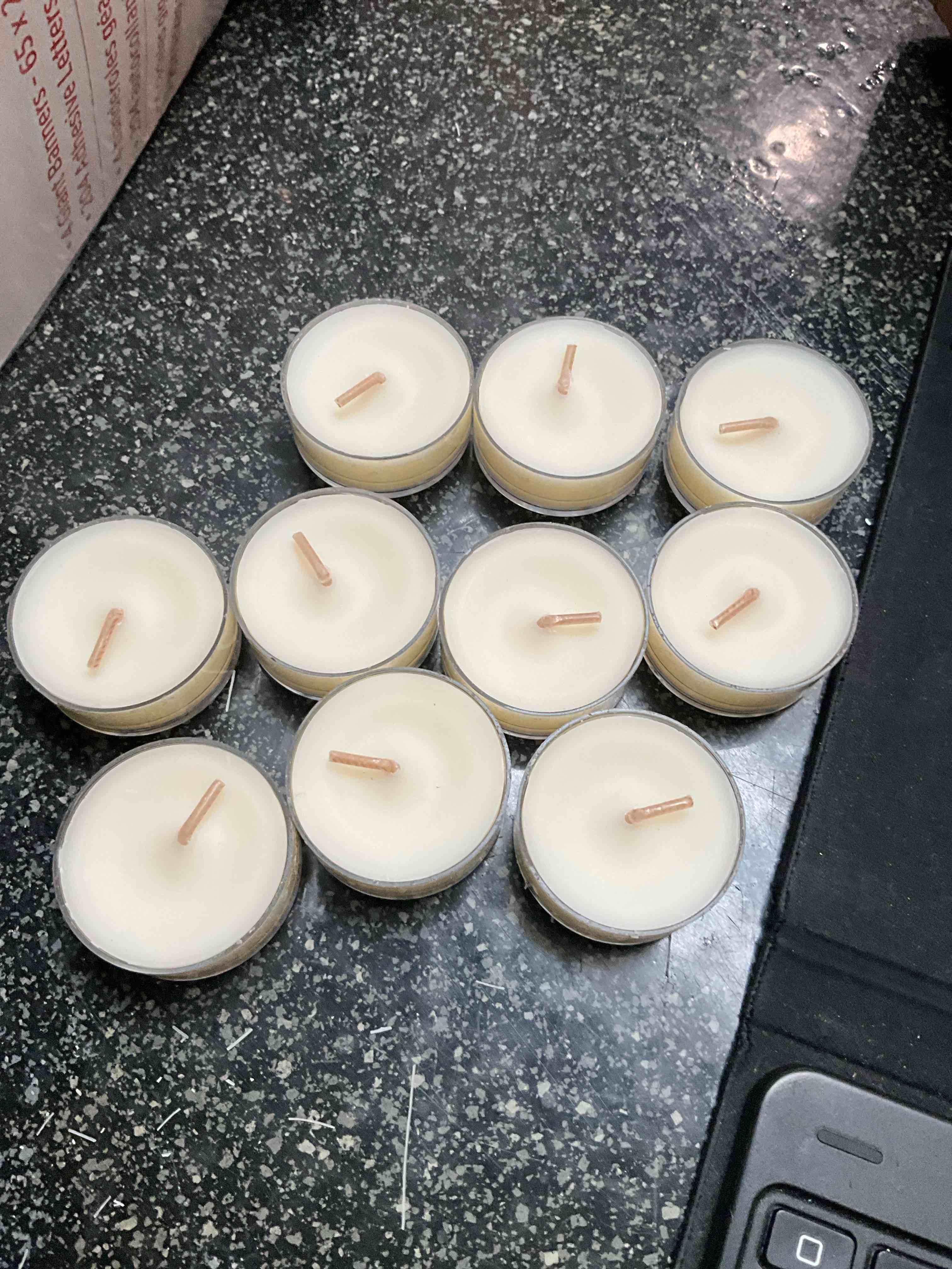 PartyLite - Tea Lights - Vanilla Silk - 10 count  