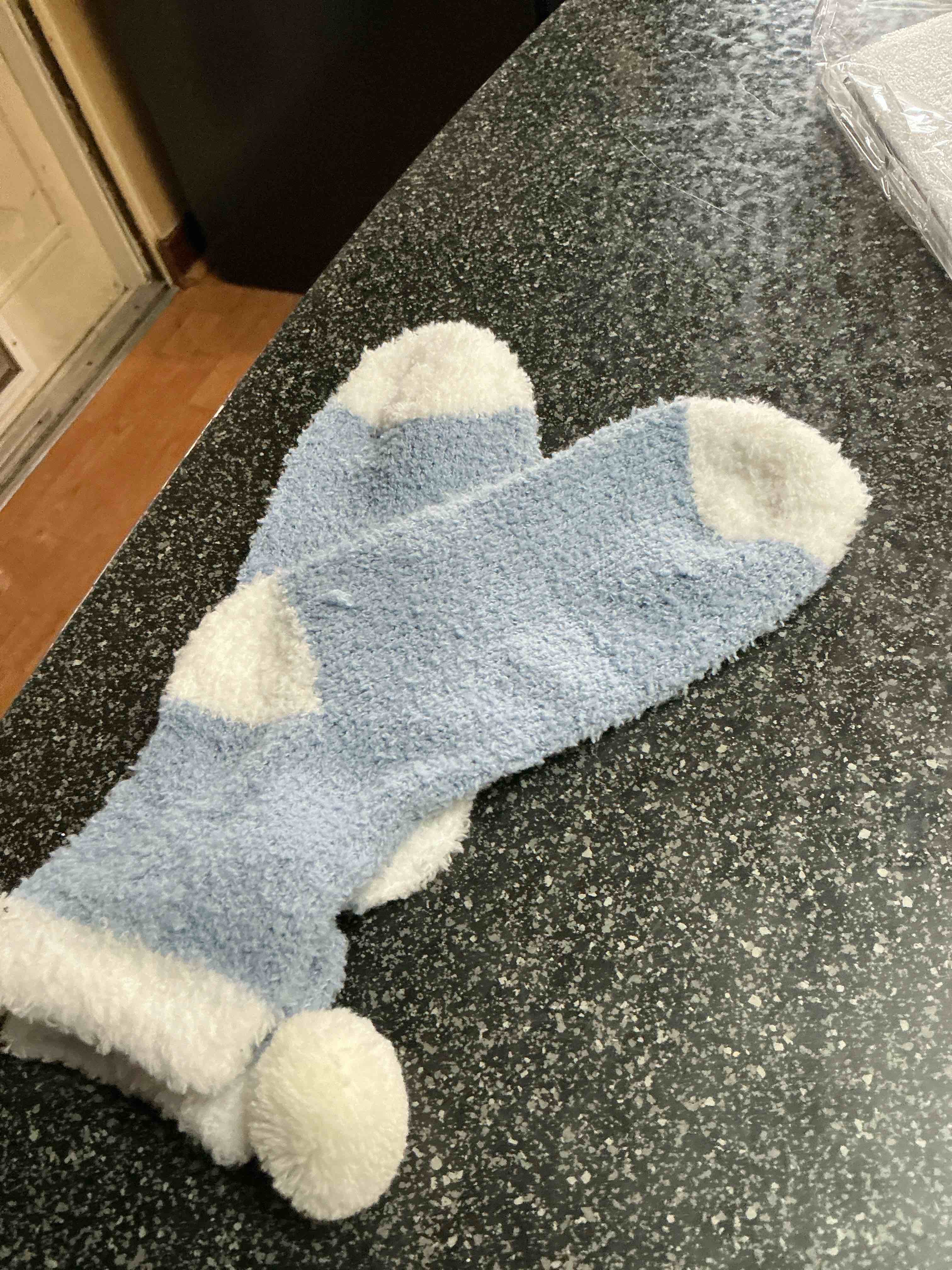 Snugadoo Blue & White Socks Size 5-9