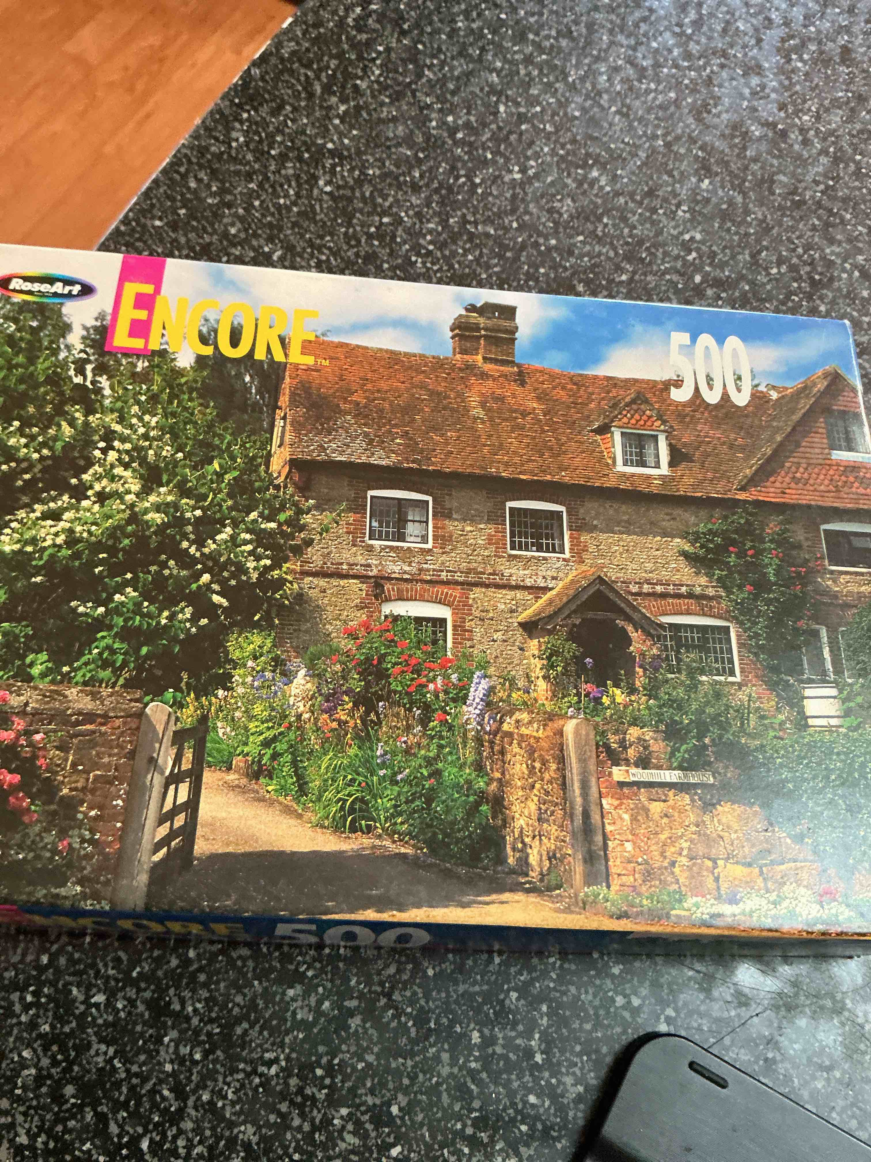 Encore Rose Art 500  Pieces Puzzle  