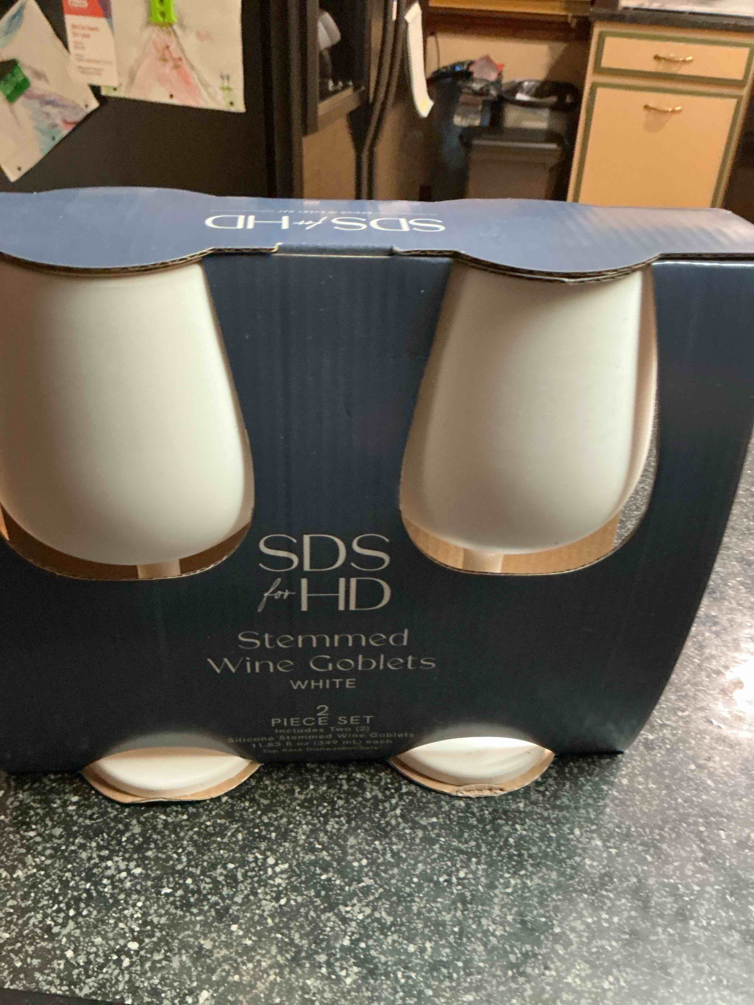 Condition photo showing New/Like New for SDS For HD Stemmed Wine Goblet 2 count