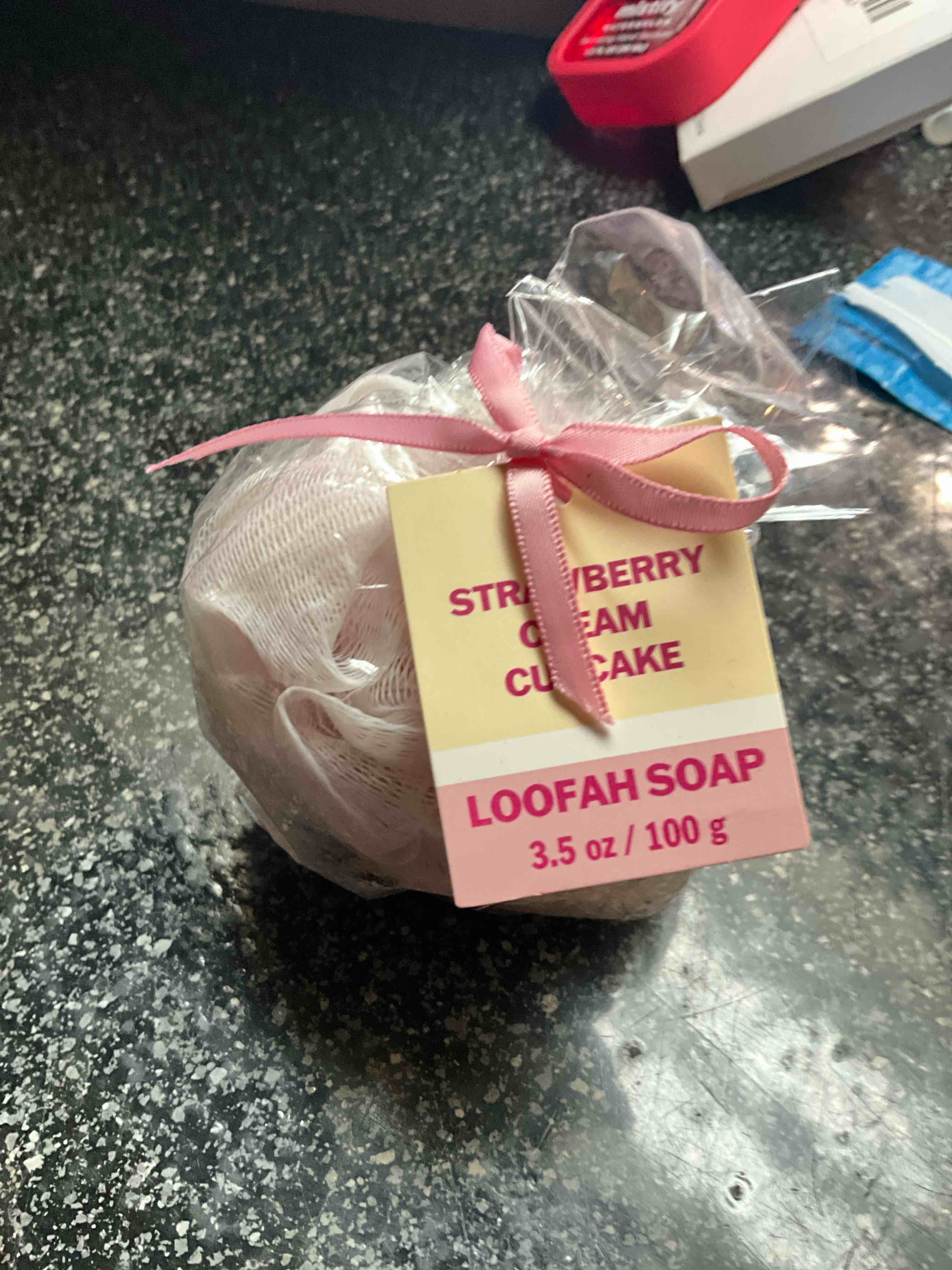 Strawberry Cream Cupcake - Loofah/Soap - 3.5 oz 
