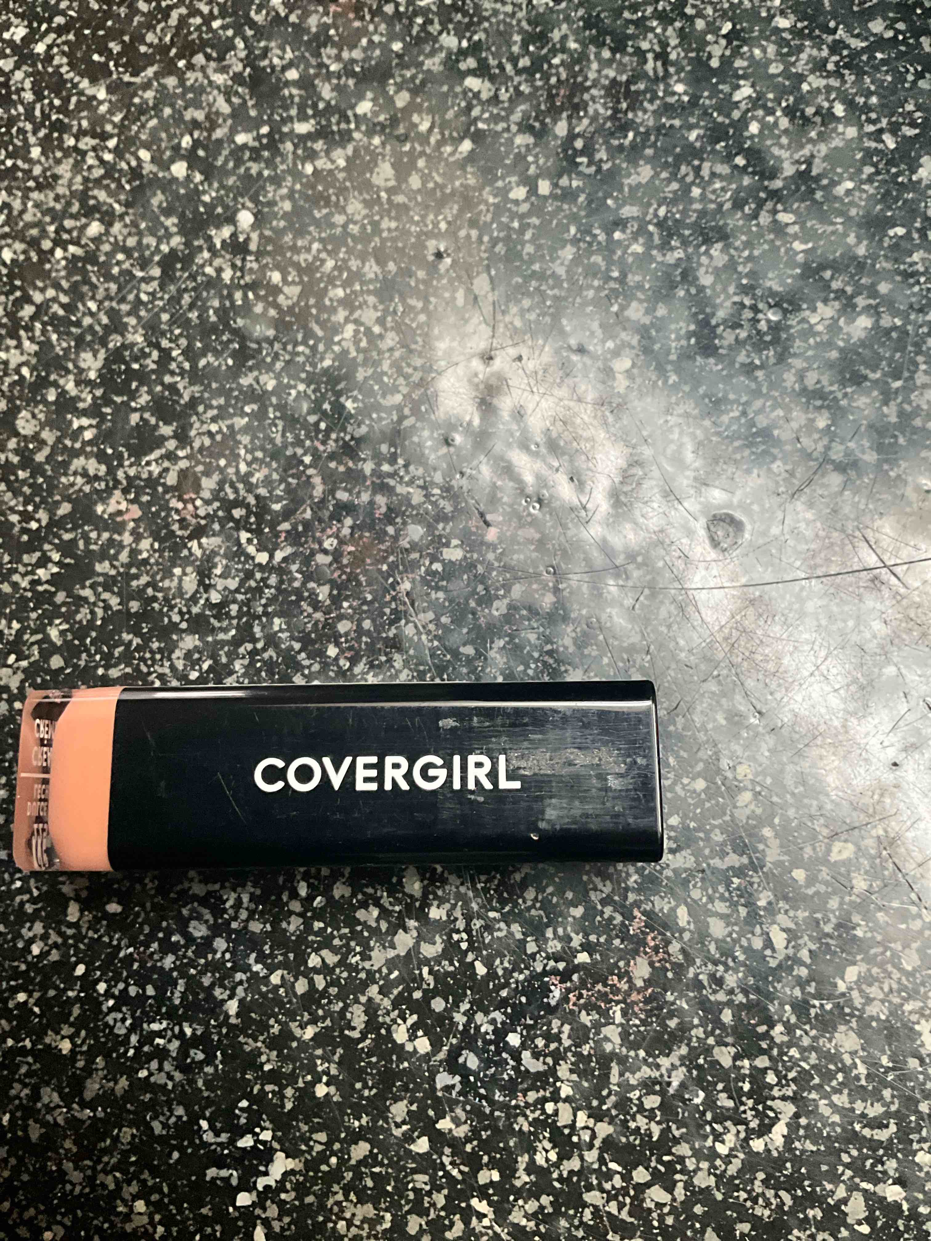 Condition photo showing New/Like New for Covergirl - # 225. Dulce De Leche - Cream - Make-Up 