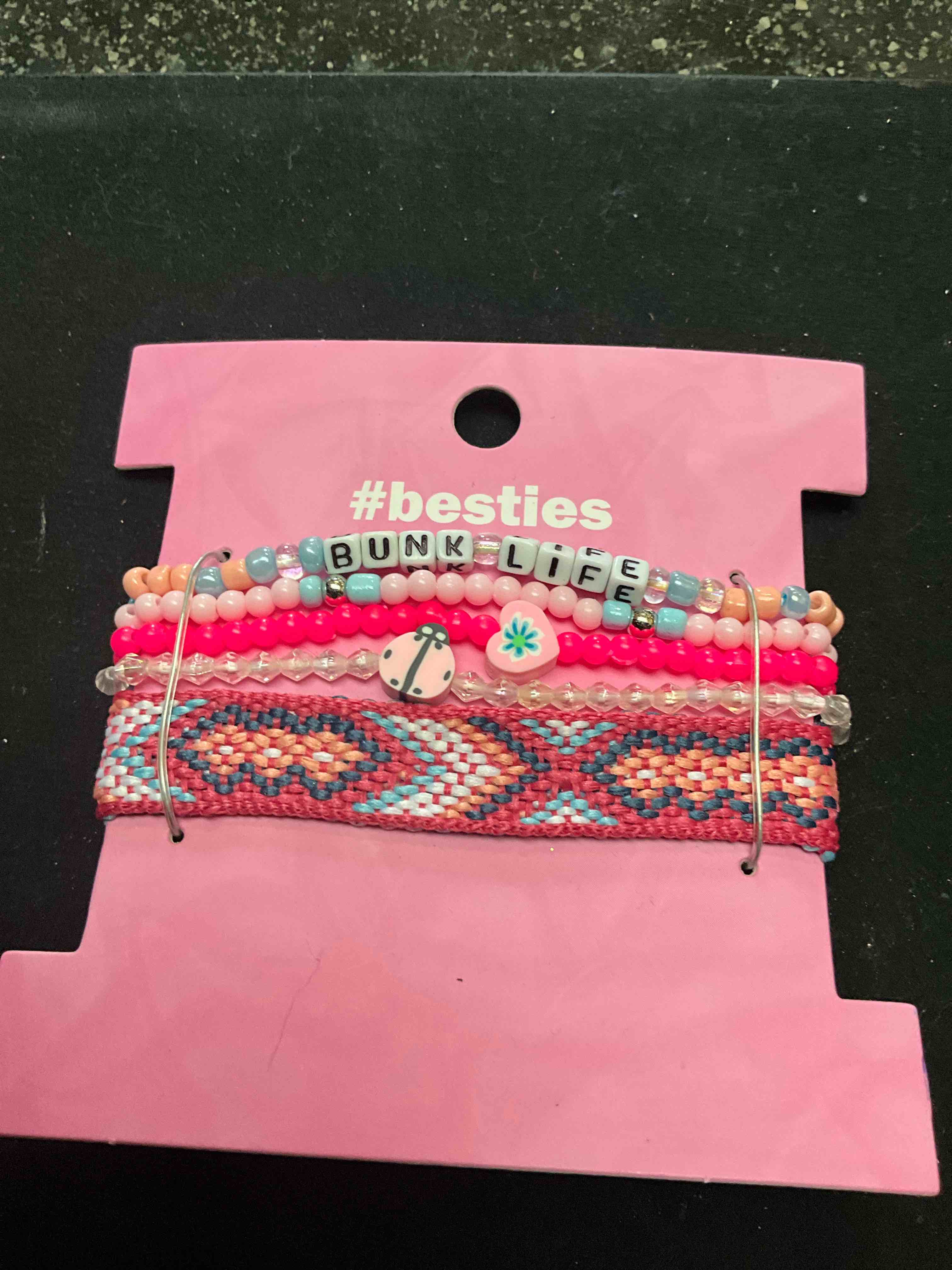 #besties - 5 bracelets 