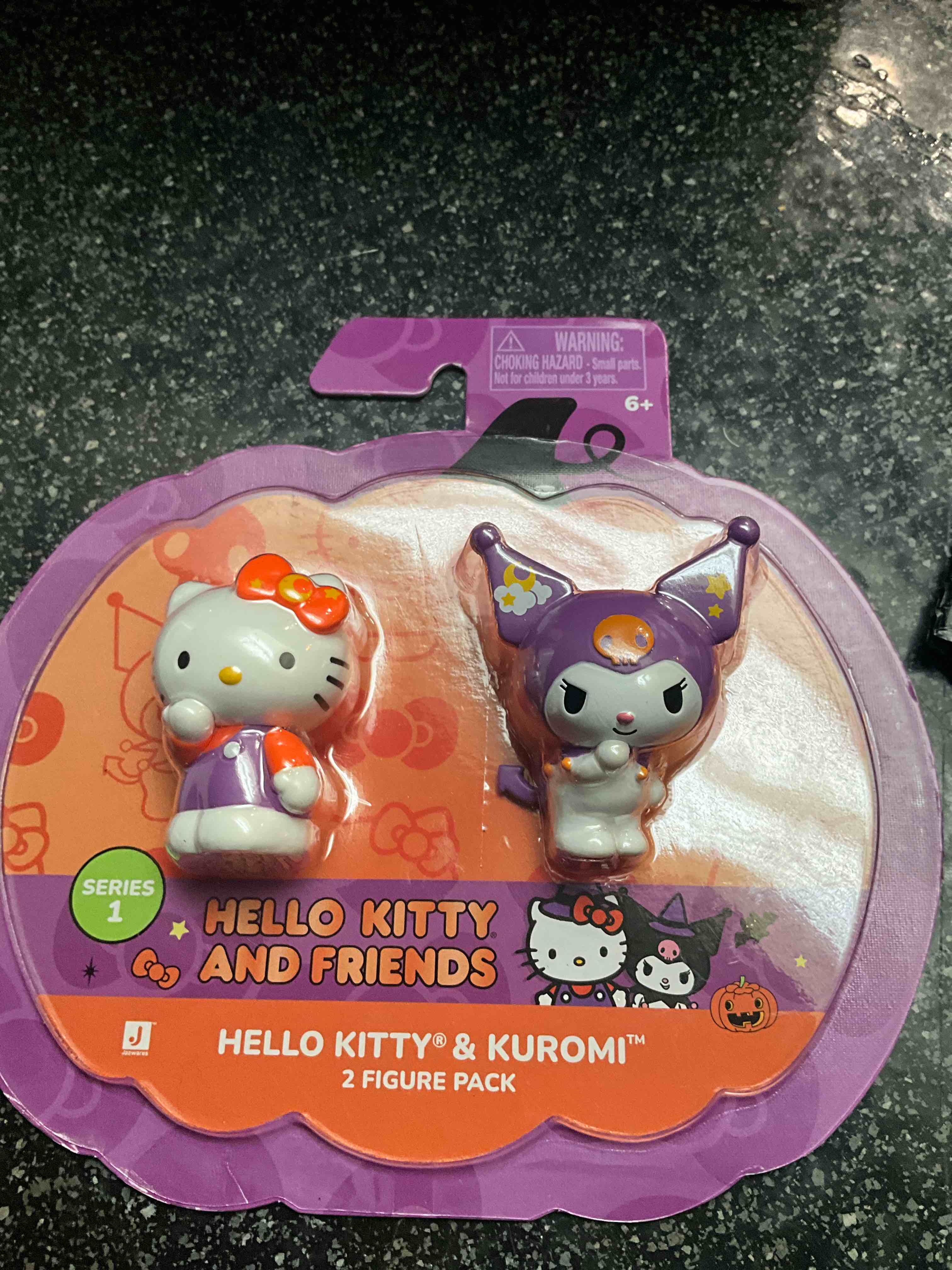hello kitty and friends - series 1 - hello kitty & kuromi 