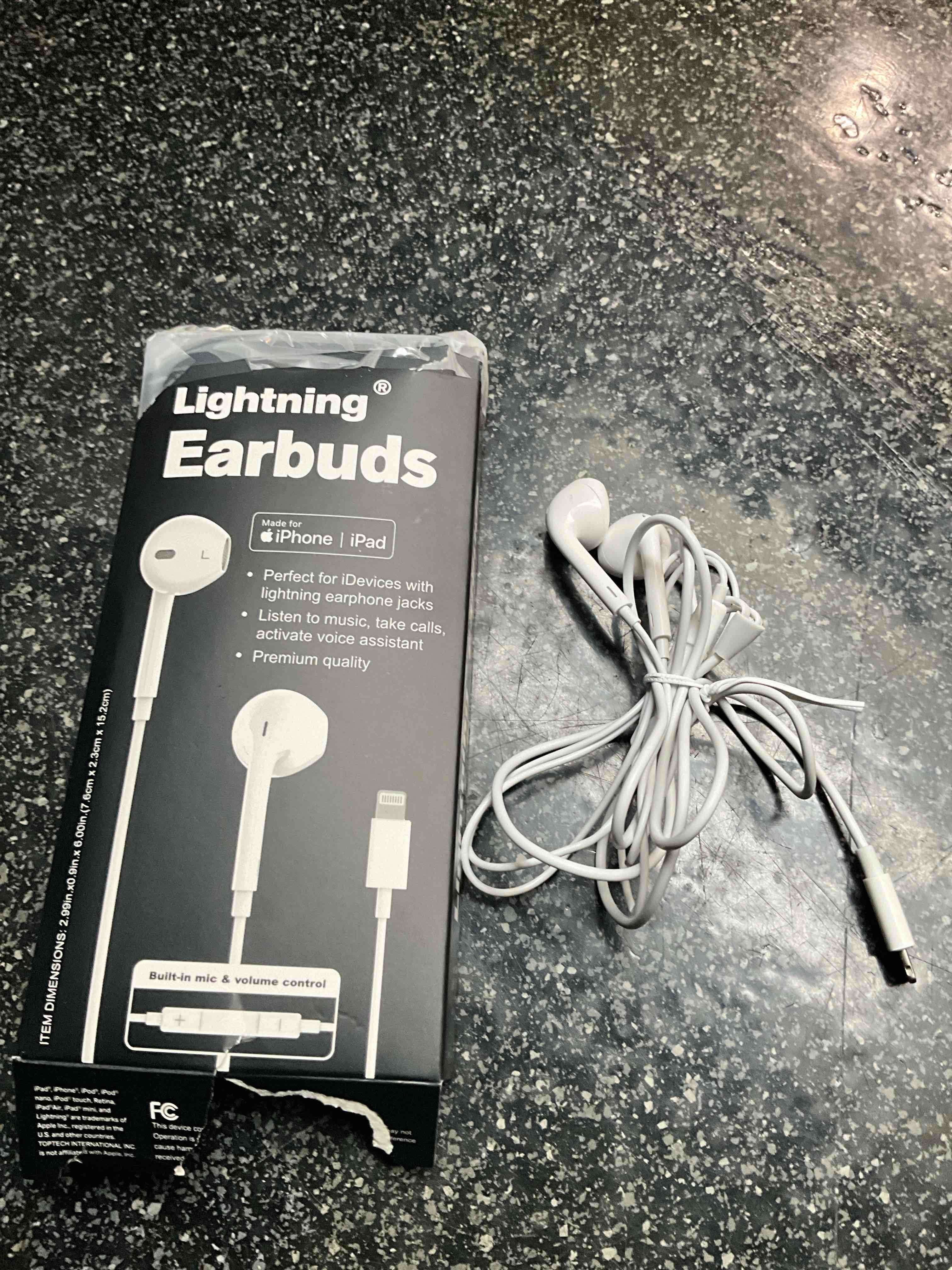 Condition photo showing New/Like New for EZENA - Lightning - Earbuds - iPhone/iPad - built in mic & volume control - white 