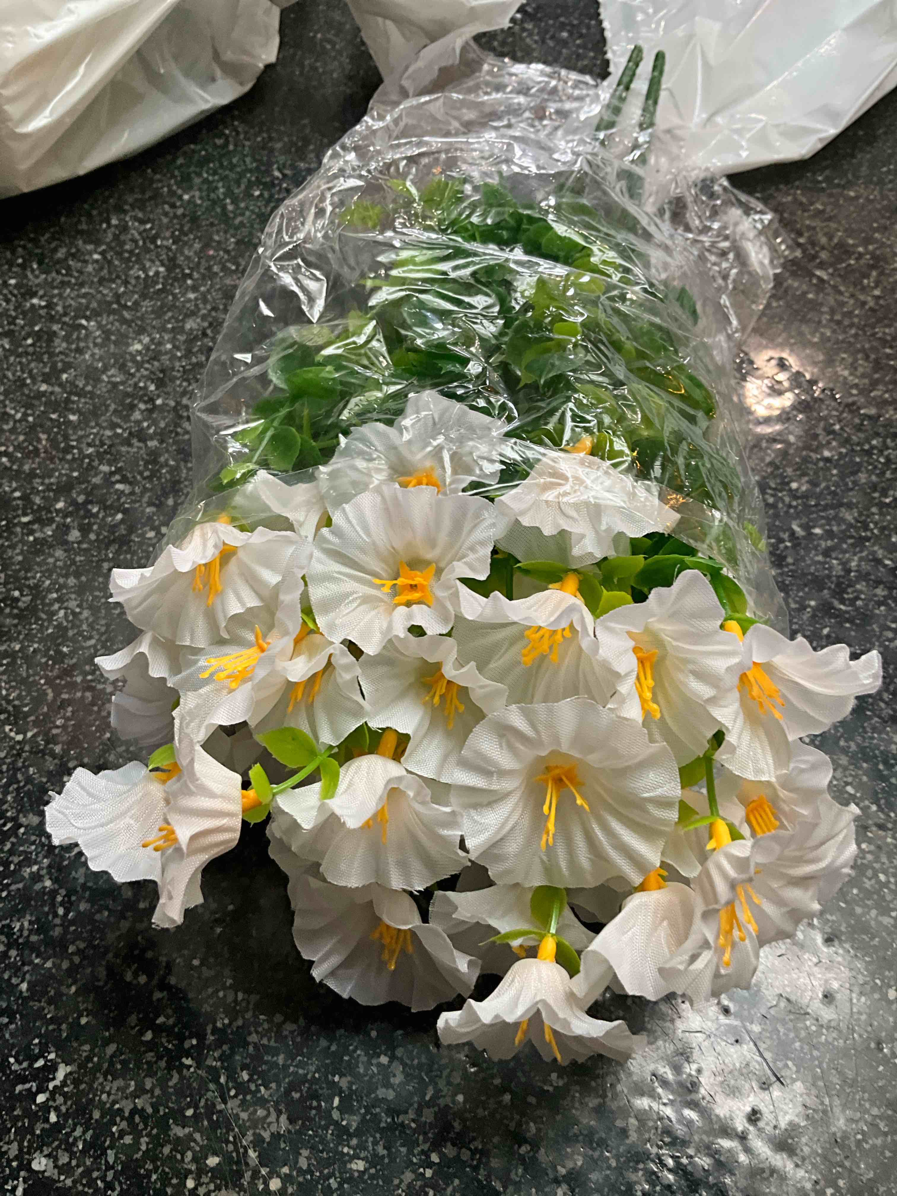 Condition photo showing New/Like New for Flower Bundles - 2 count 